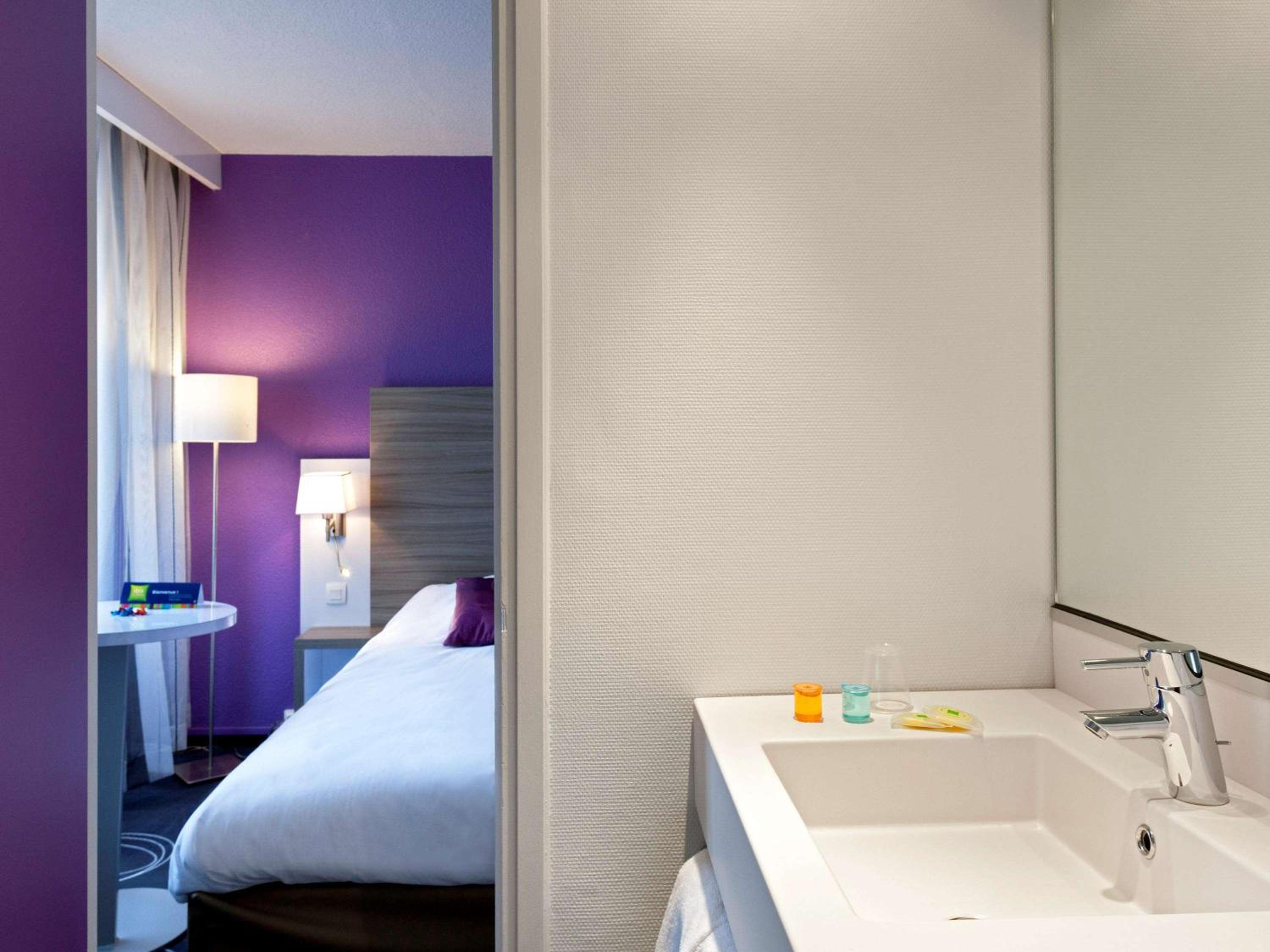 Standard Twin Room - Photo 5