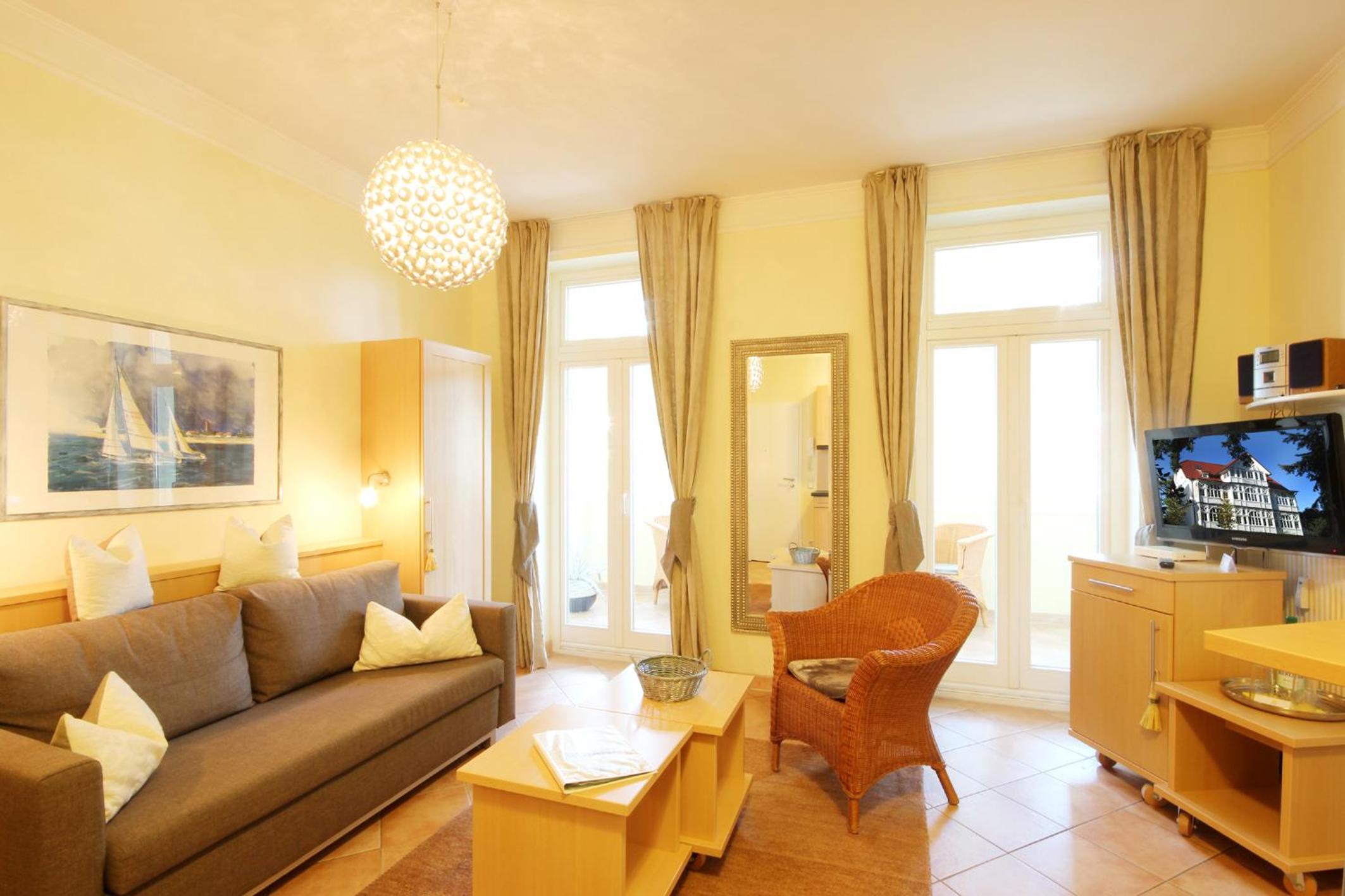 Apartment photo 1