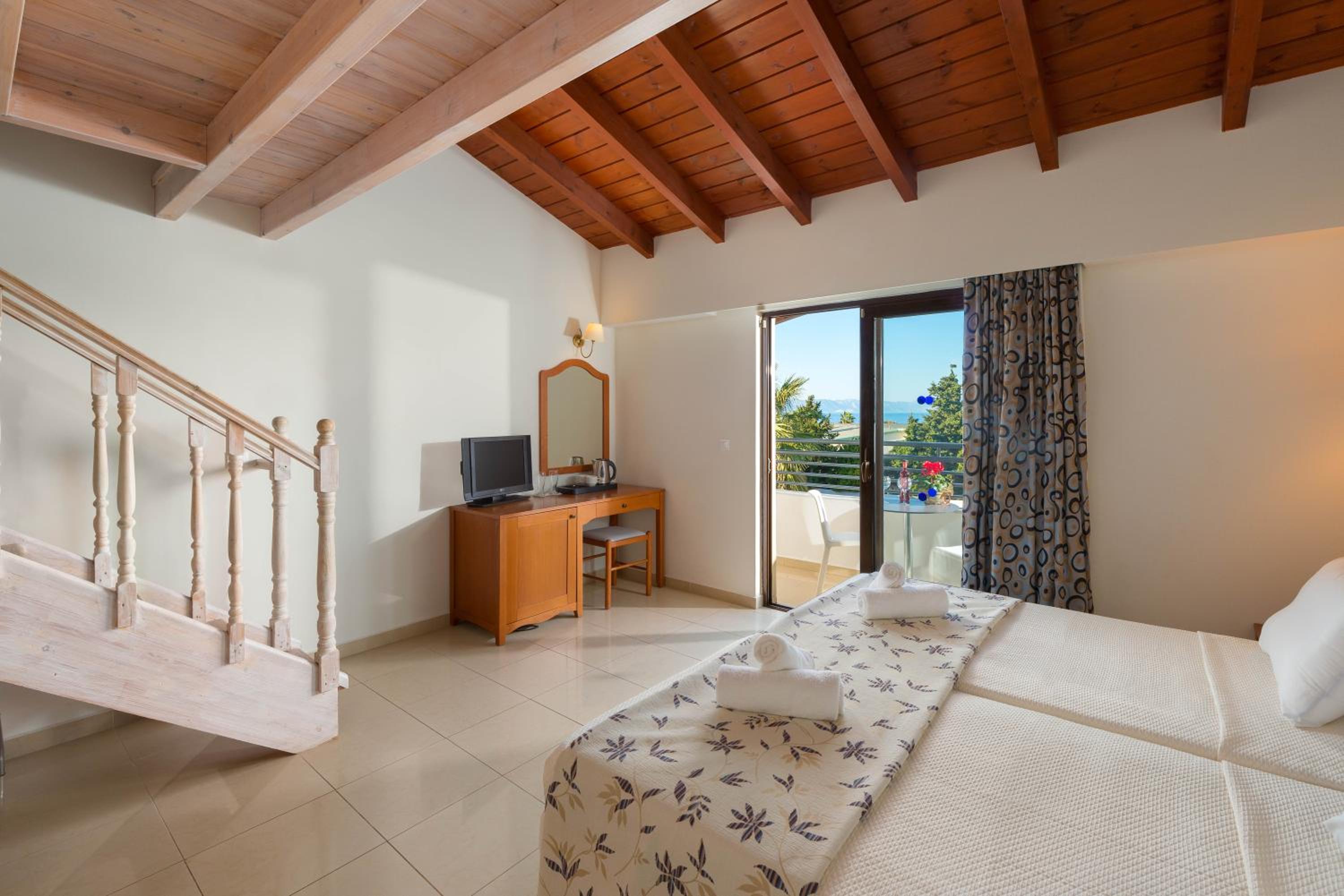 Quadruple Room - Split Level photo 1