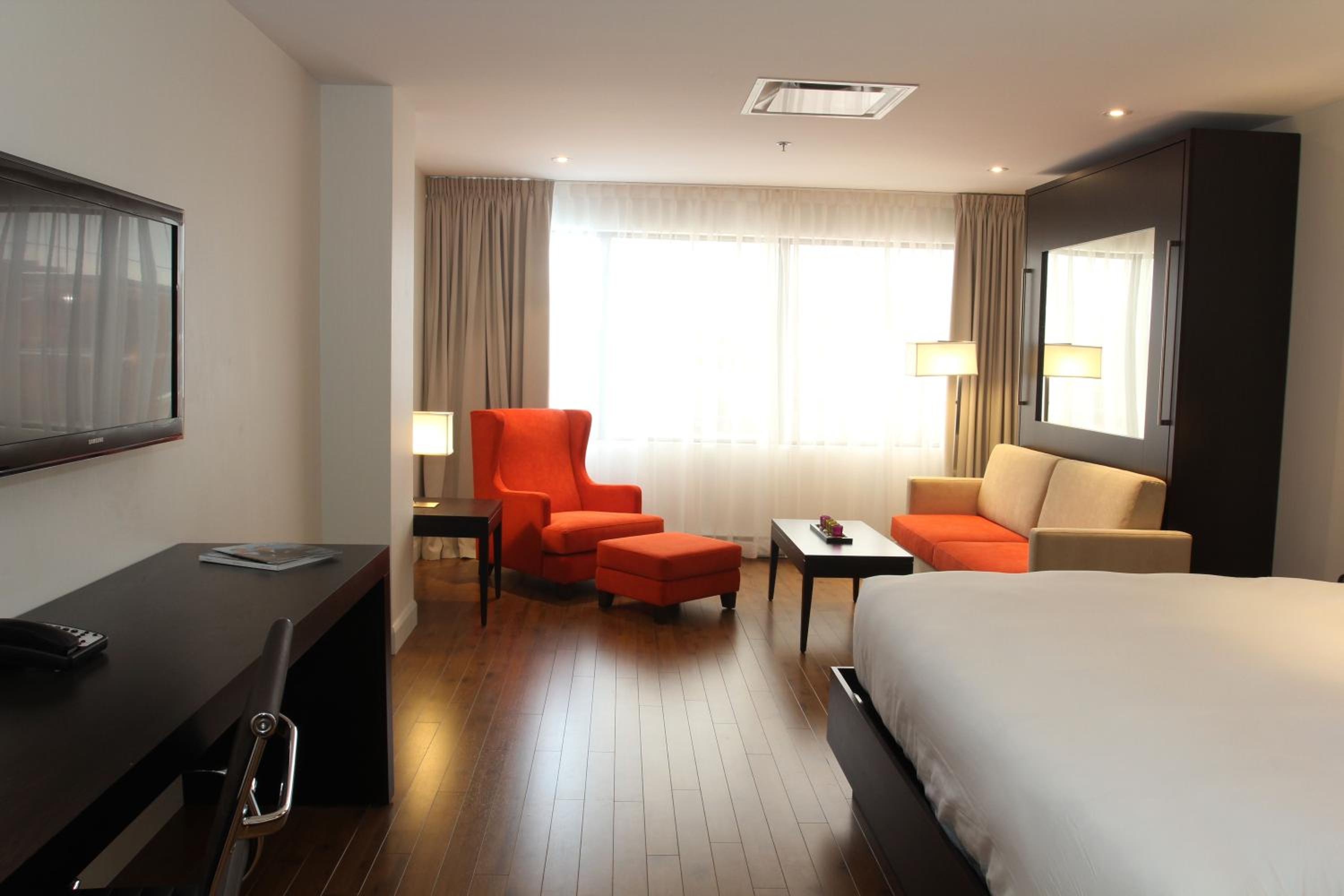 Superior King Room