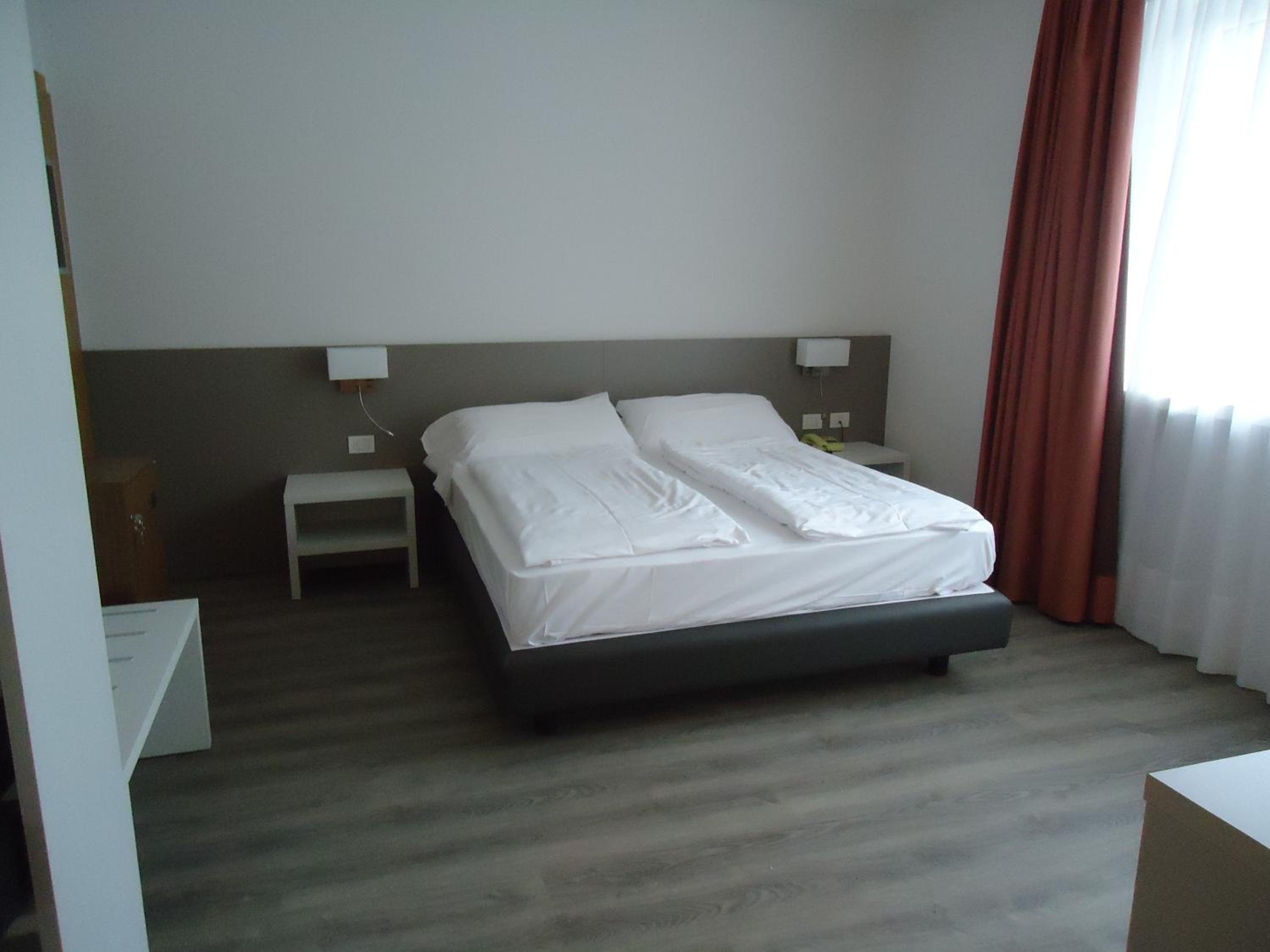 Double or Twin Room - Ground Floor with Garden