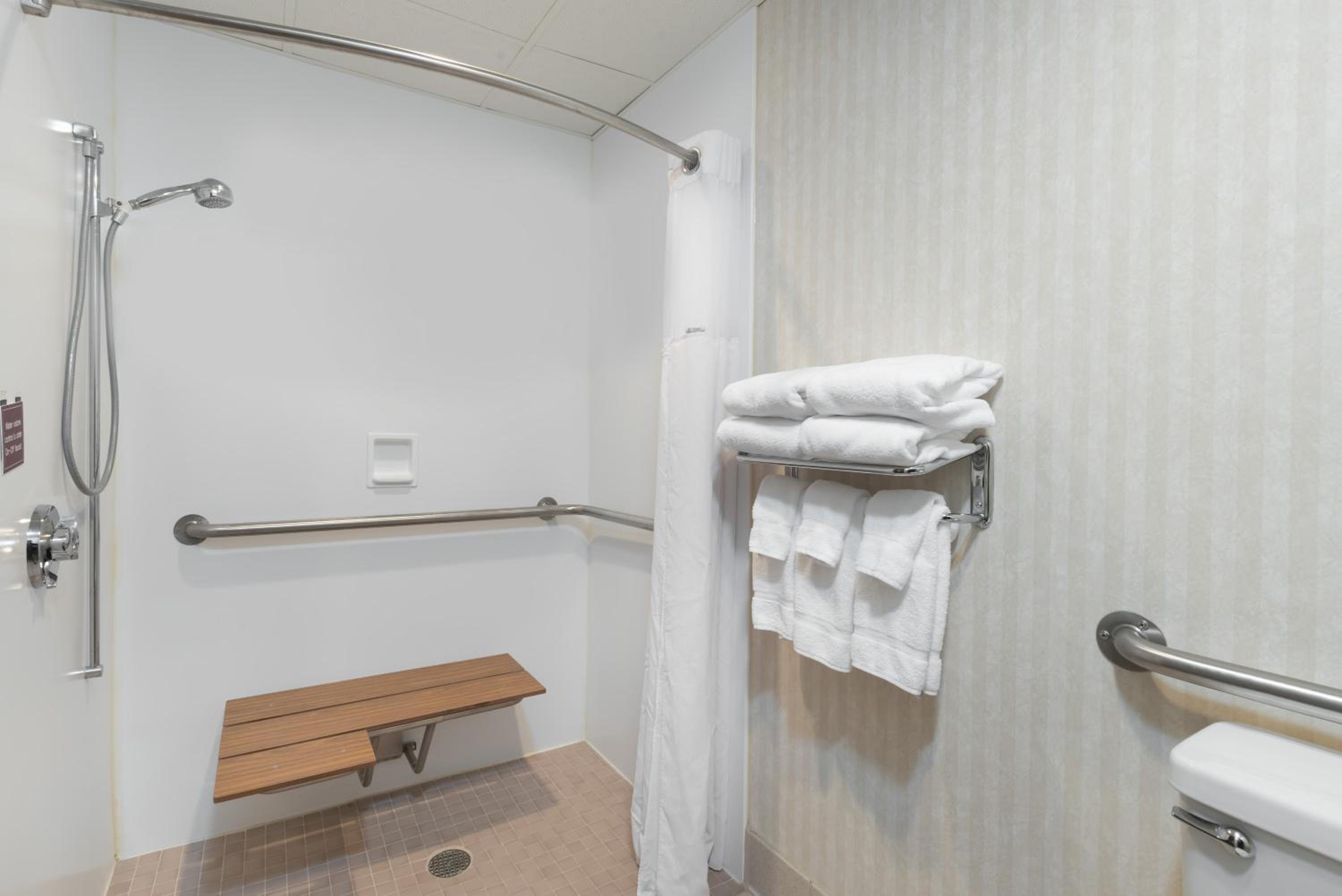 King Room - Mobility Access/Pet-Friendly/Non-Smoking photo 1
