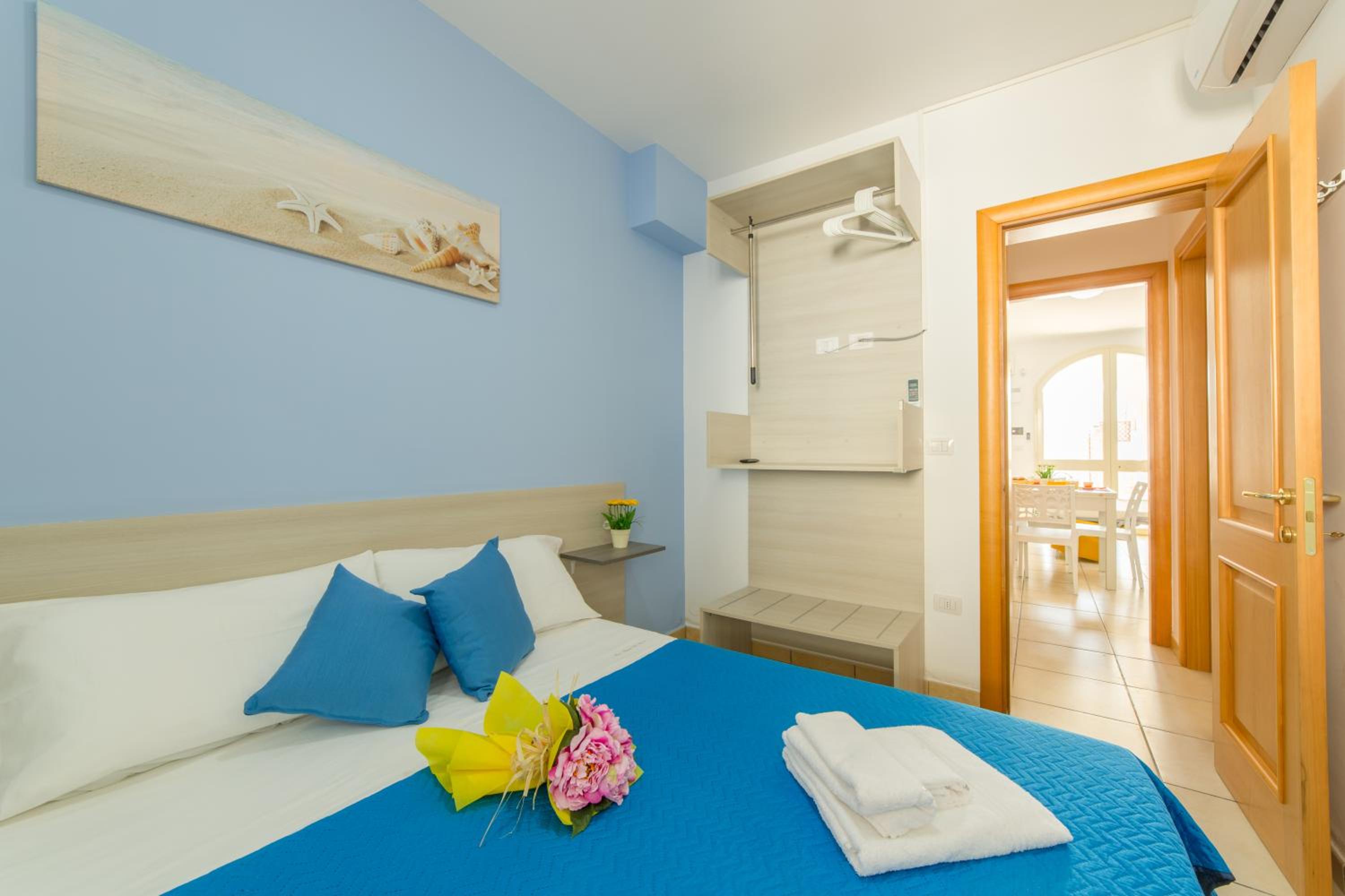 Holiday Home (4 Adults)