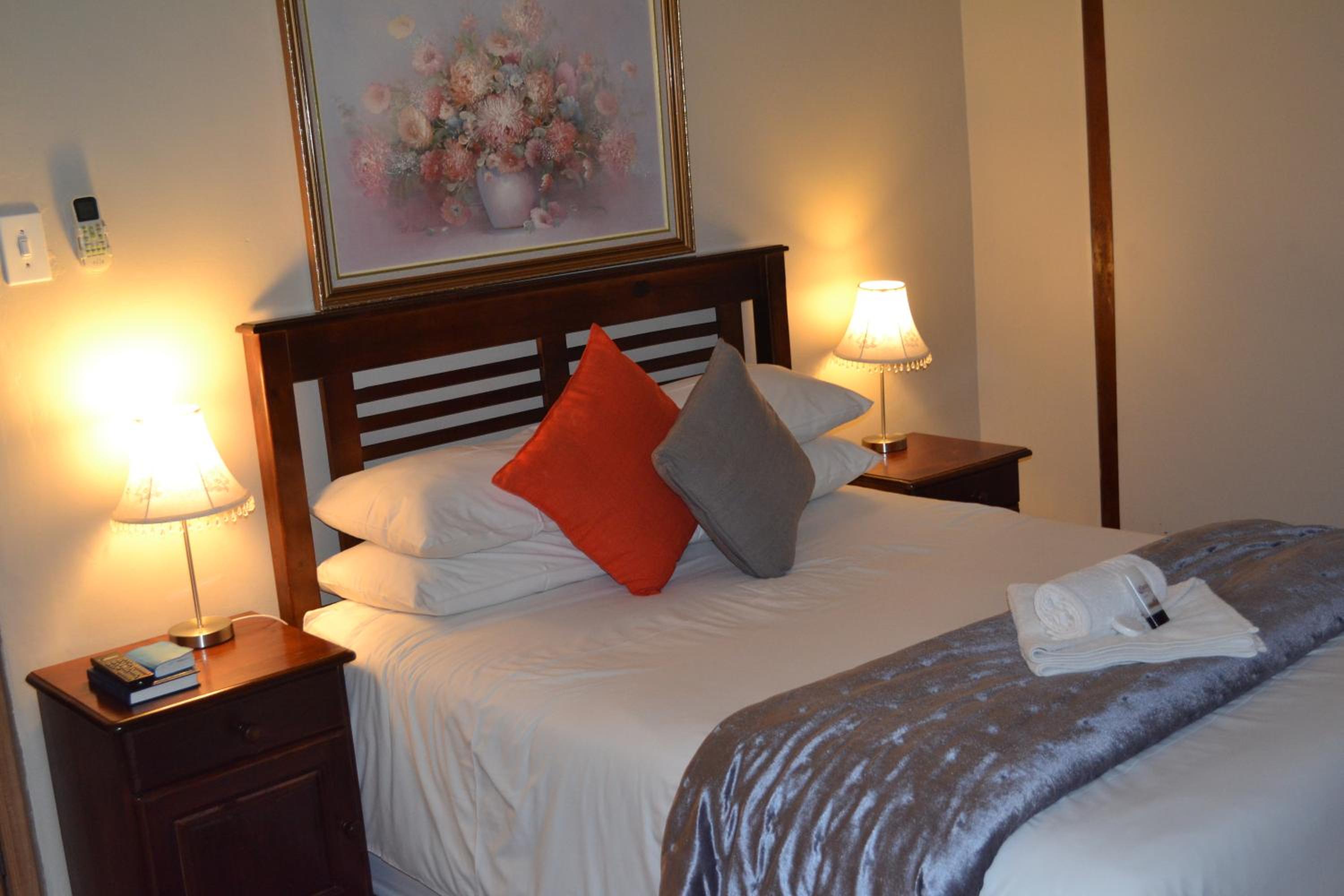Standard Double Room - Photo 2