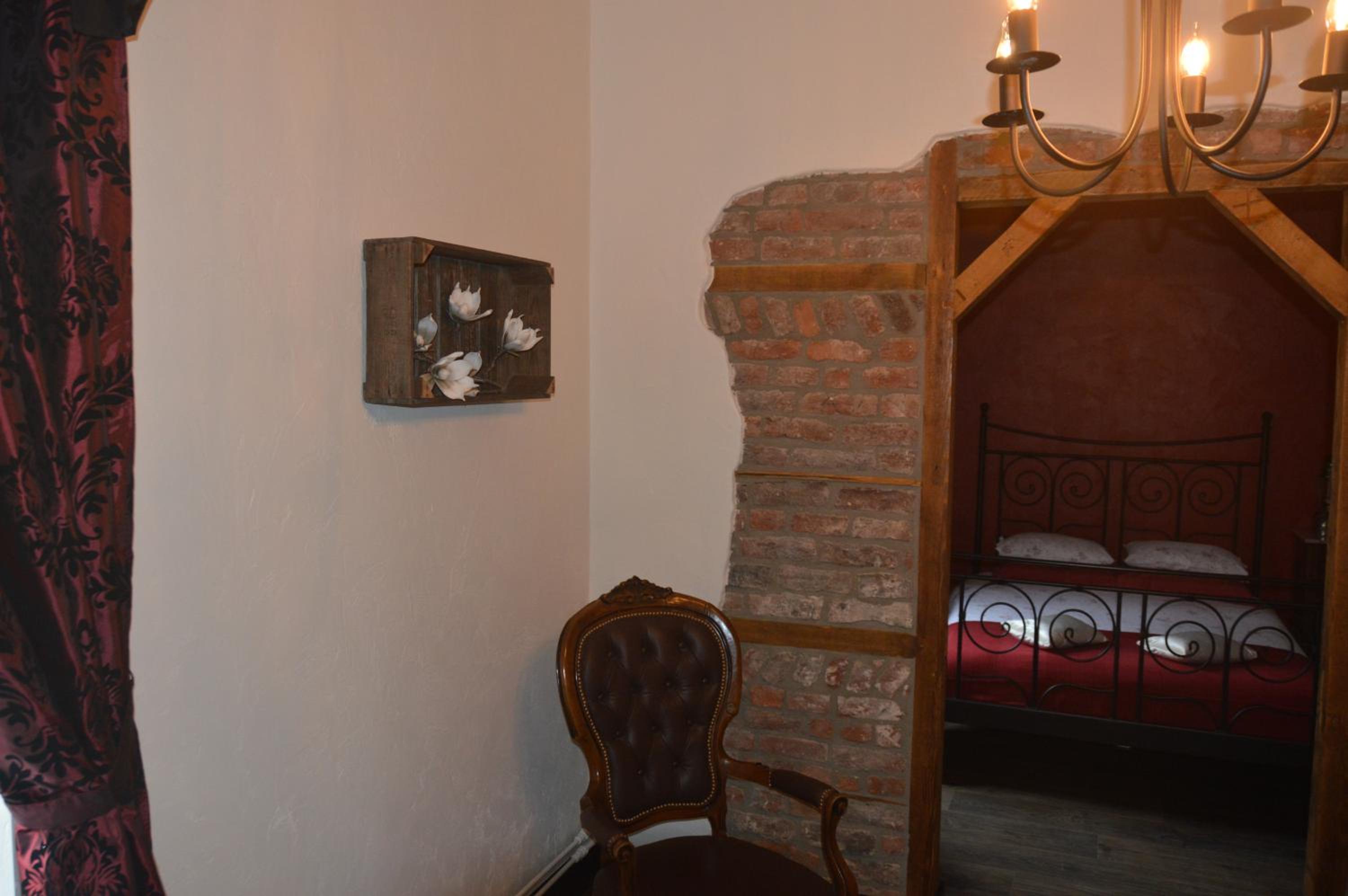 Large Double Room photo 2