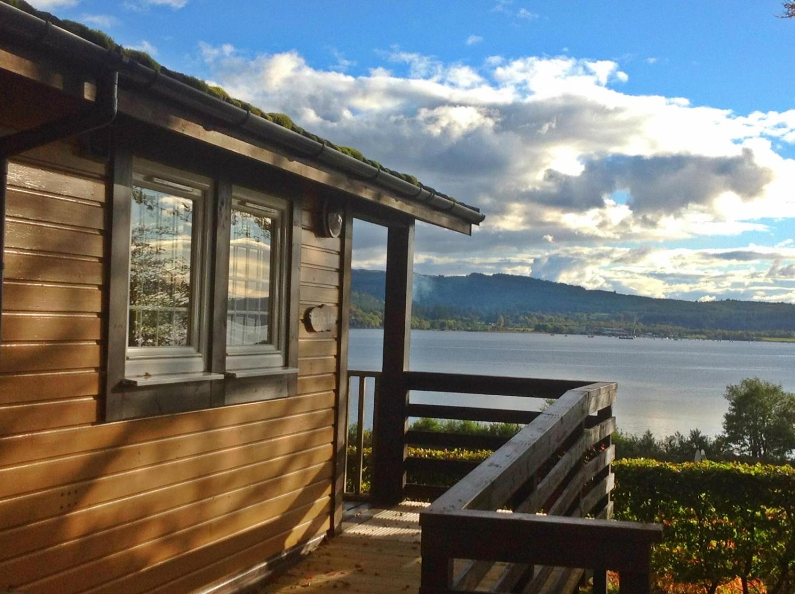 Two-Bedroom Lodge with Lake View 1 photo 1