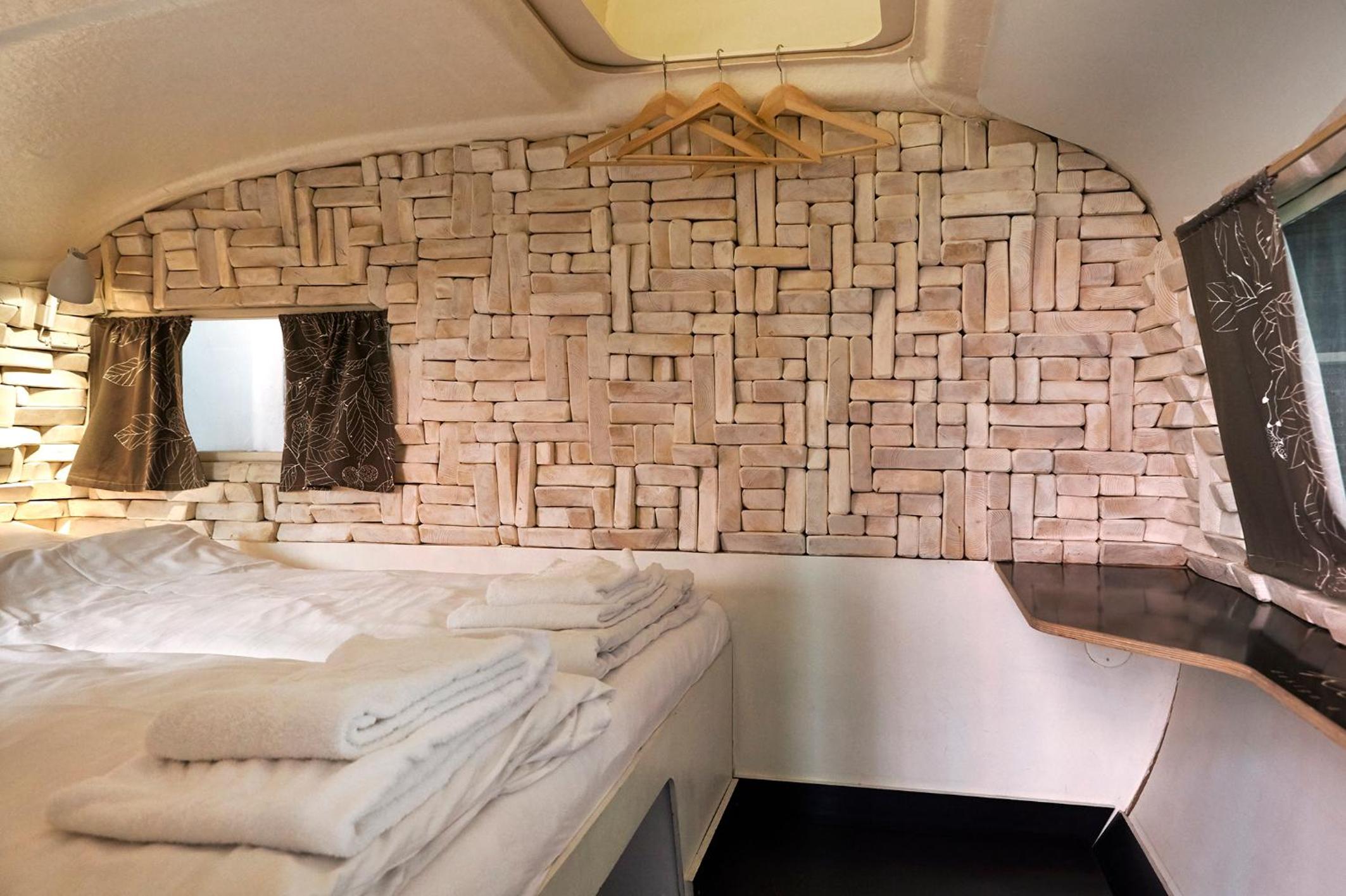 Caravan or Cabin photo 2