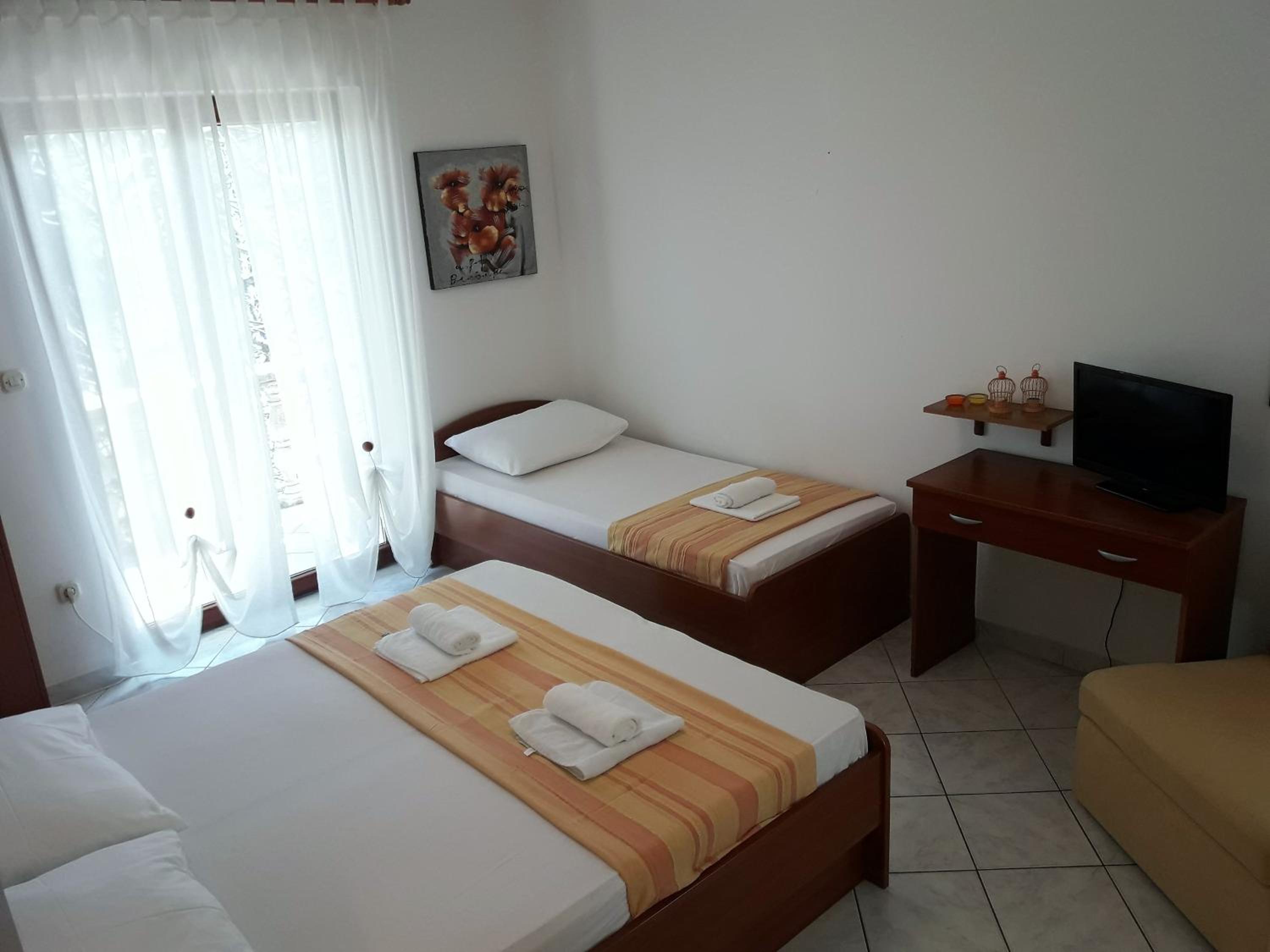 Apartment with Terrace photo 2
