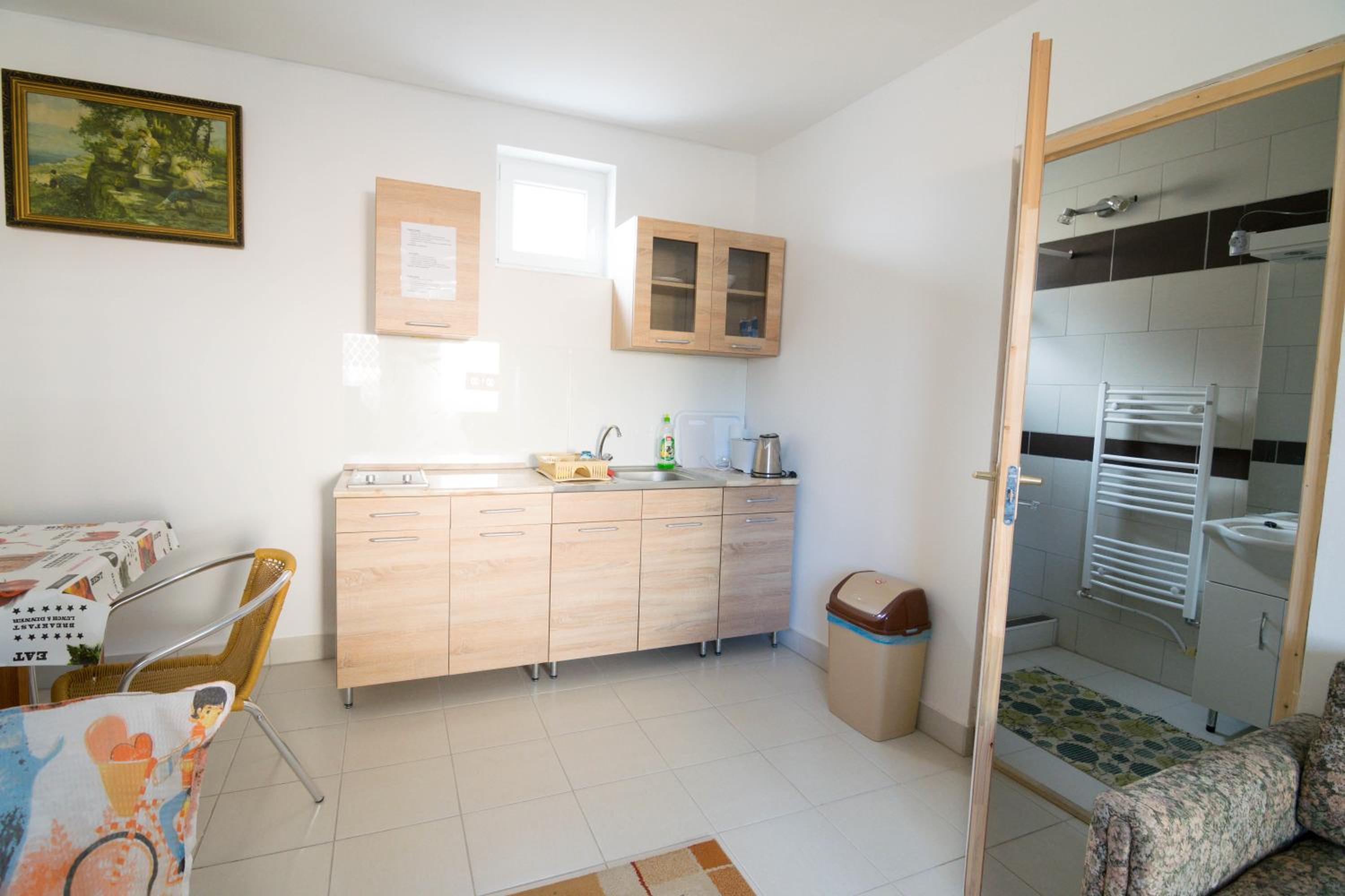 Apartment - Ground Floor photo 2