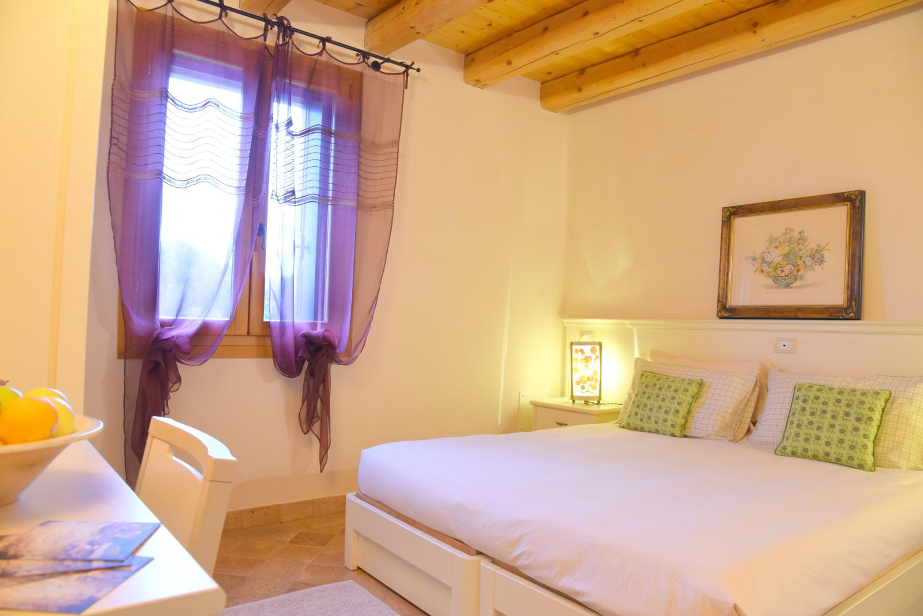 Triple Room with Private Bathroom photo 2