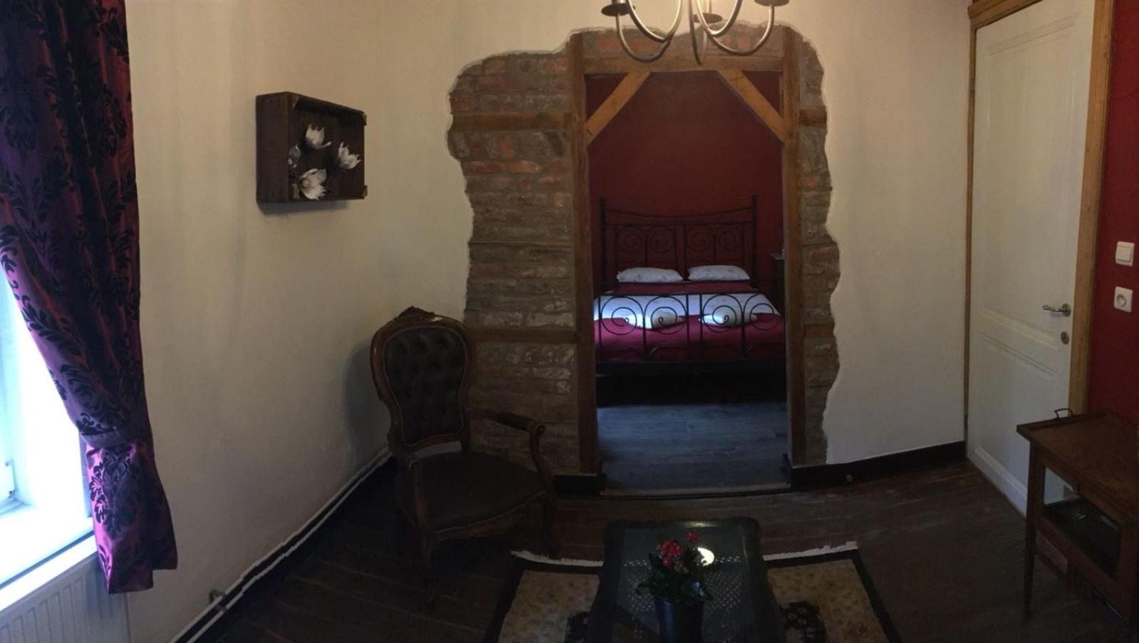 Large Double Room photo 1