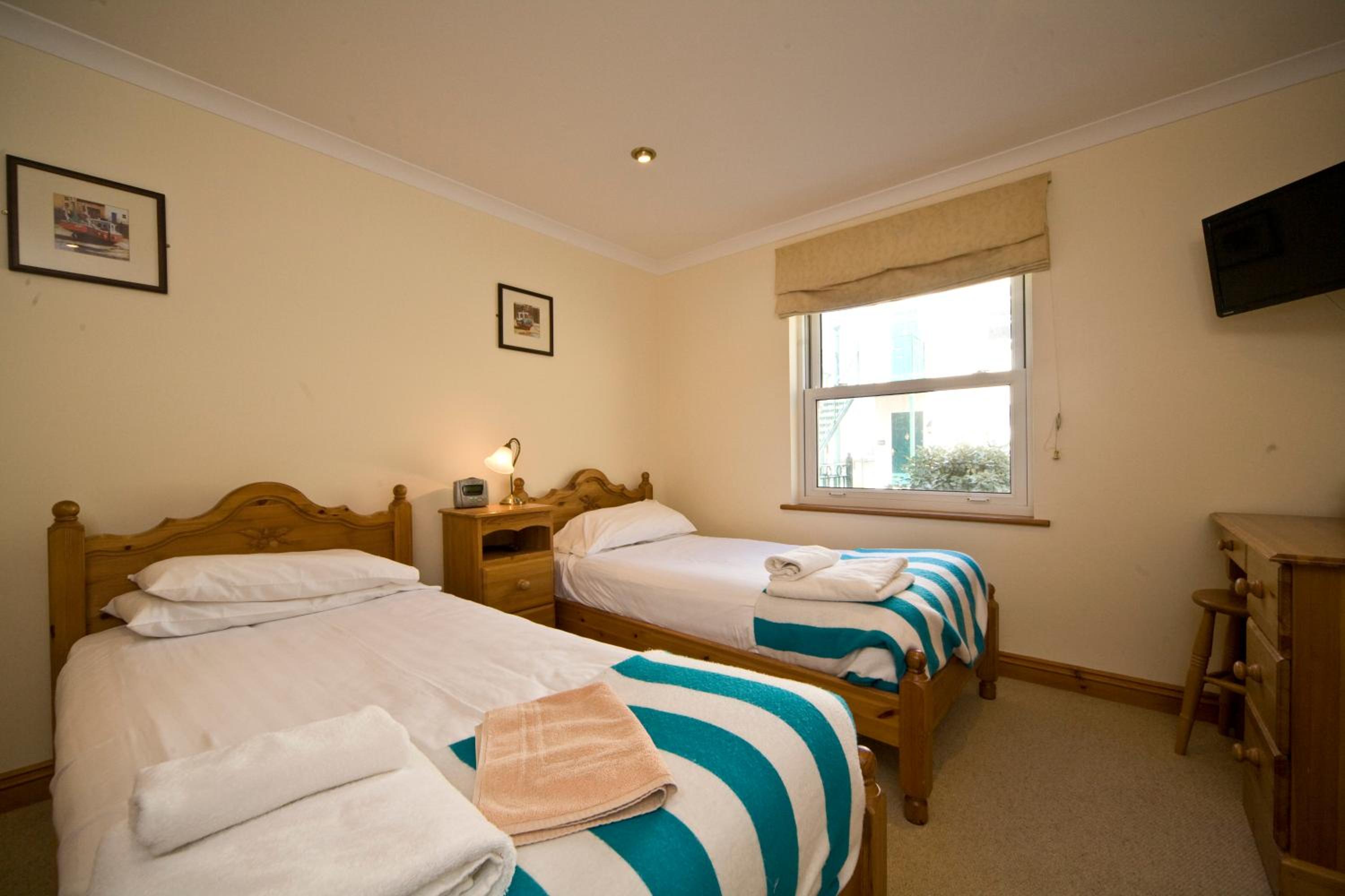 One-Bedroom Apartment (Twin Beds) photo 1