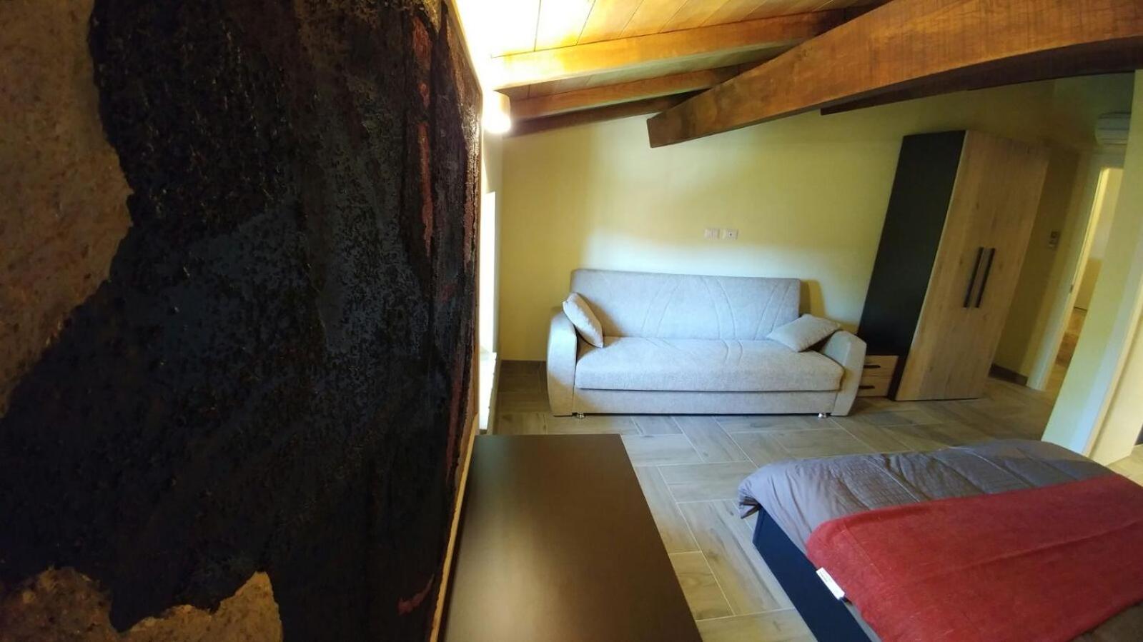 Deluxe Double Room with Extra Bed photo 3