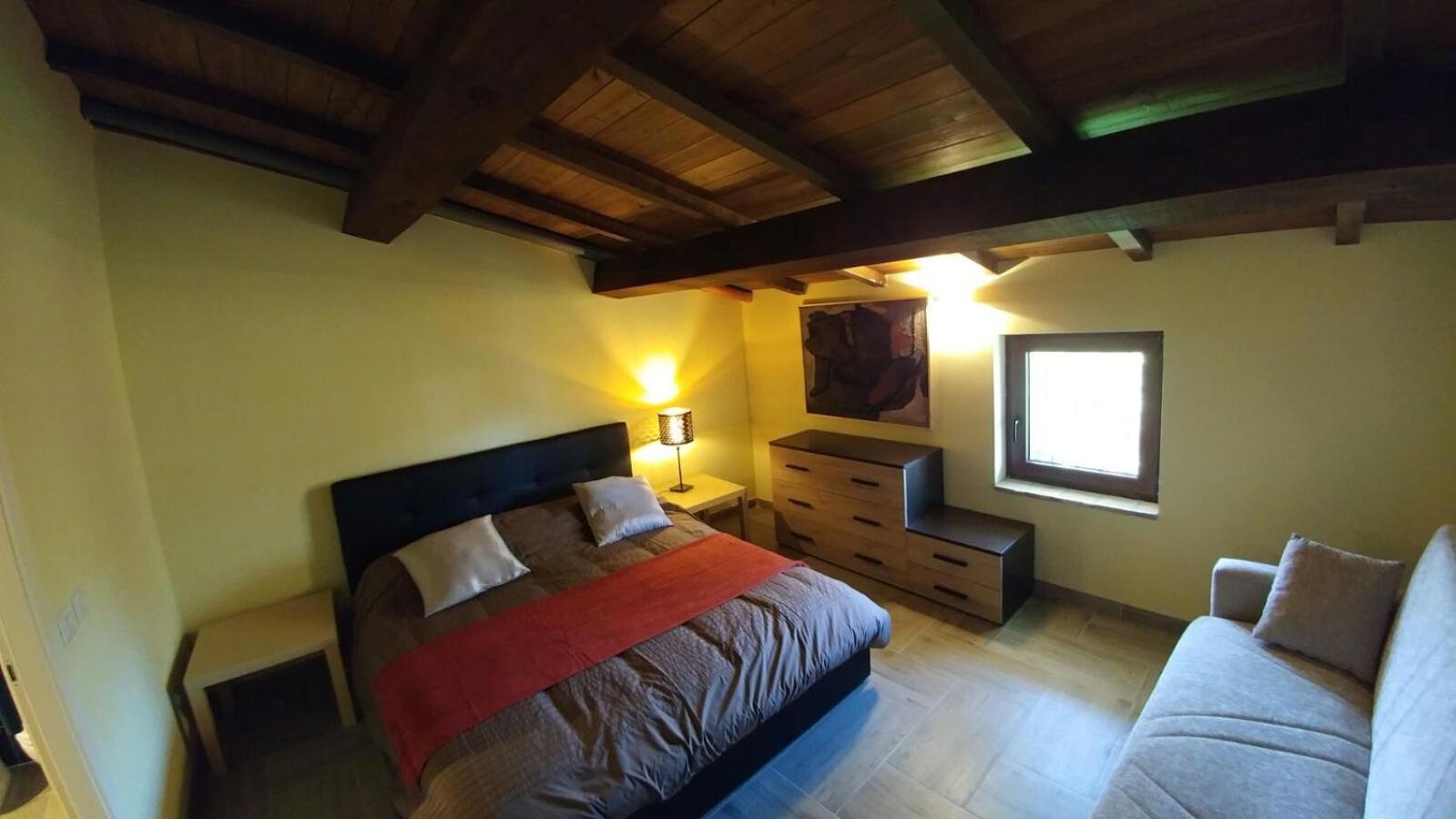Deluxe Double Room with Extra Bed photo 2