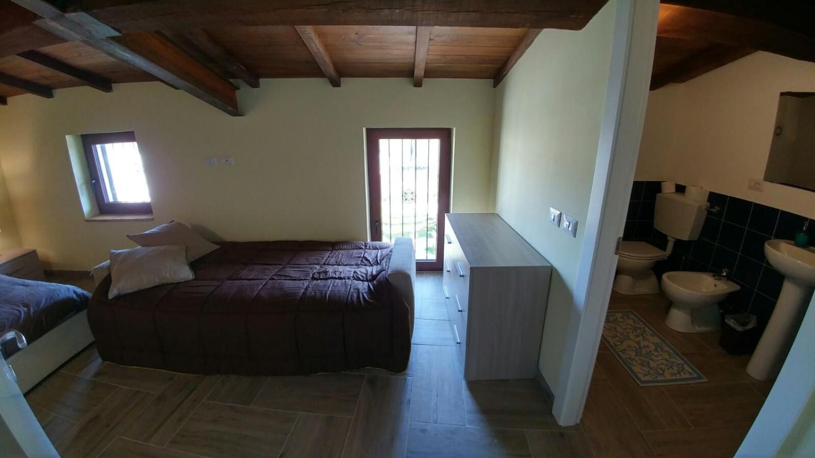 Deluxe Double Room with Extra Bed photo 1