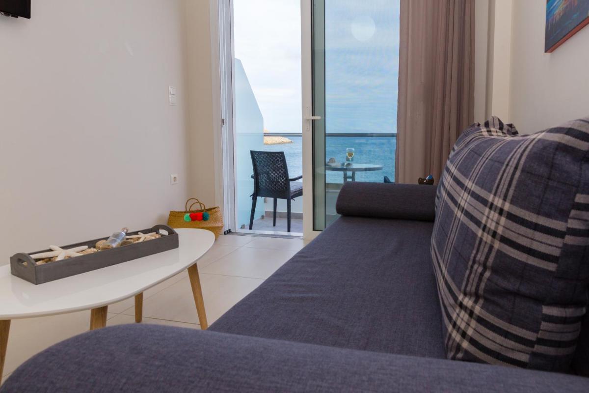 One-Bedroom Apartment with Sea View (4 Adults) photo 3