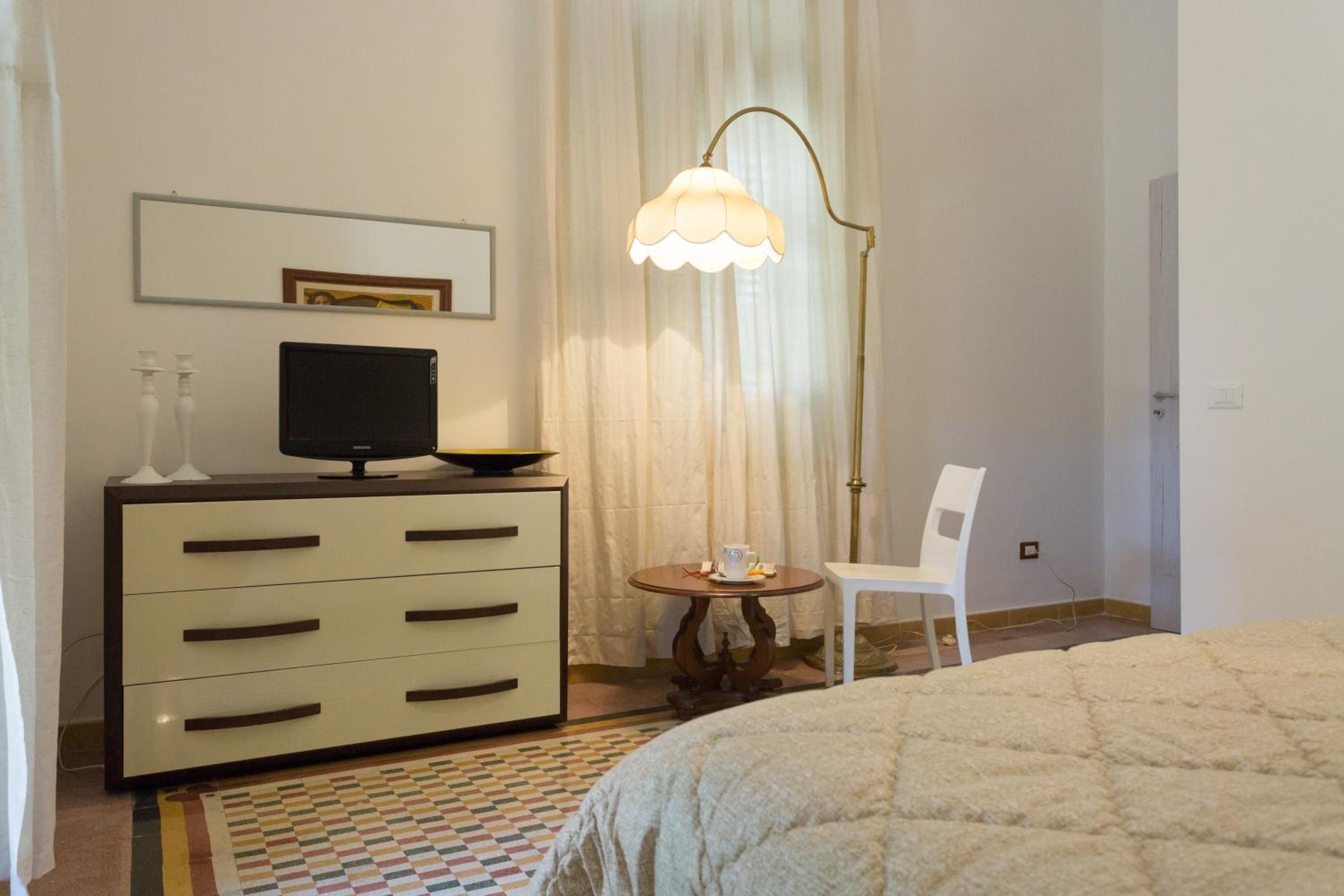 Triple Room with Private External Bathroom photo 3