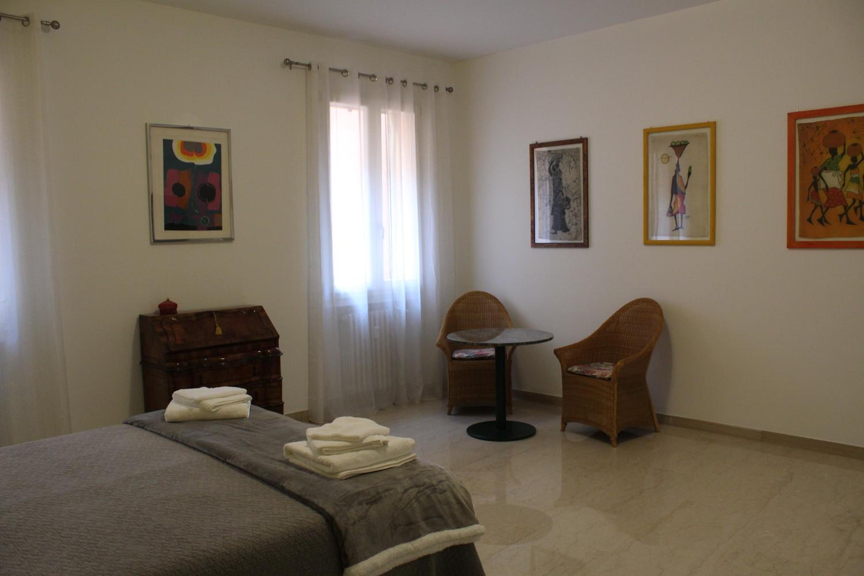 Two-Bedroom Apartment - Photo 15