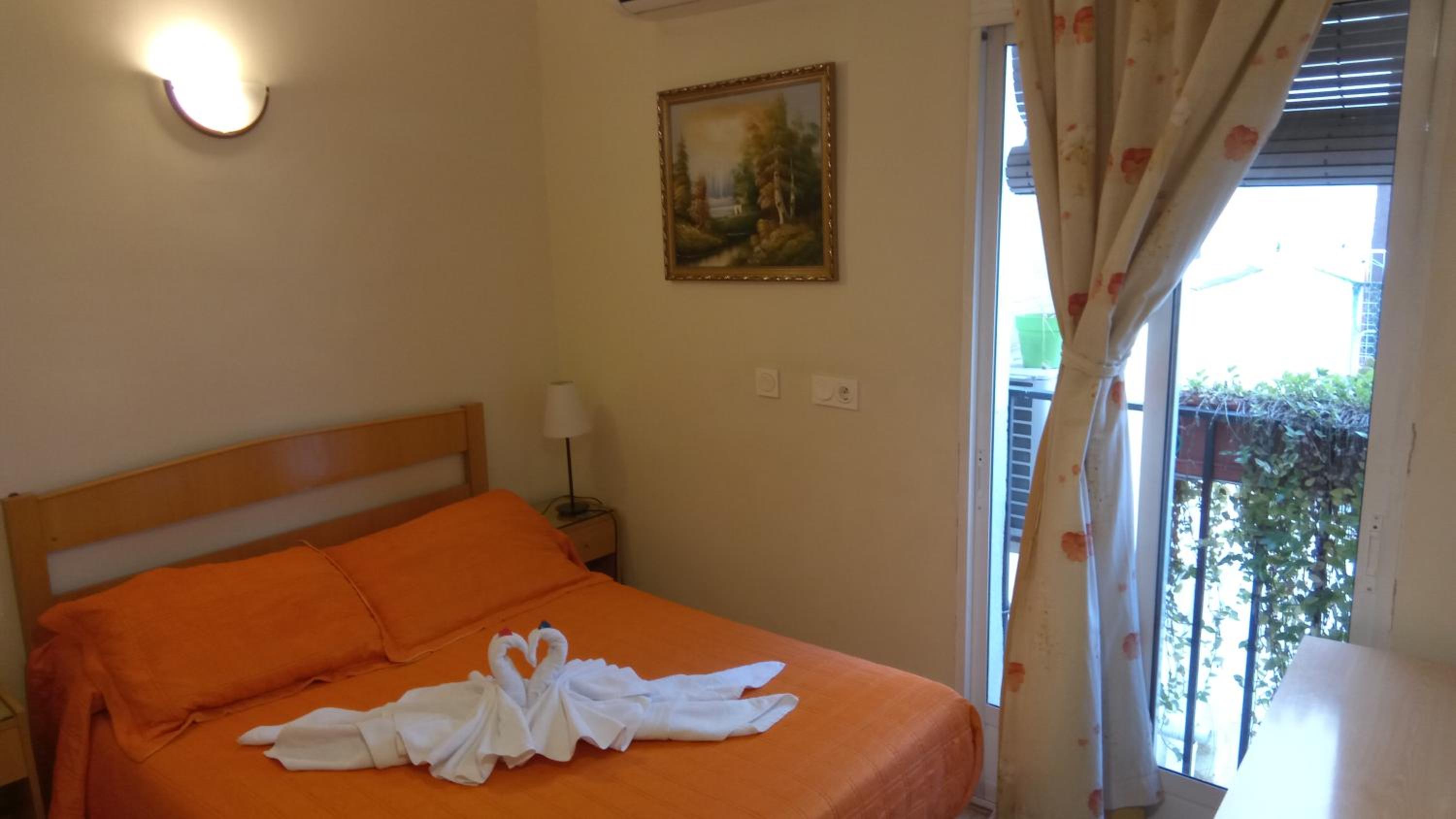 Economy Double Room photo 2