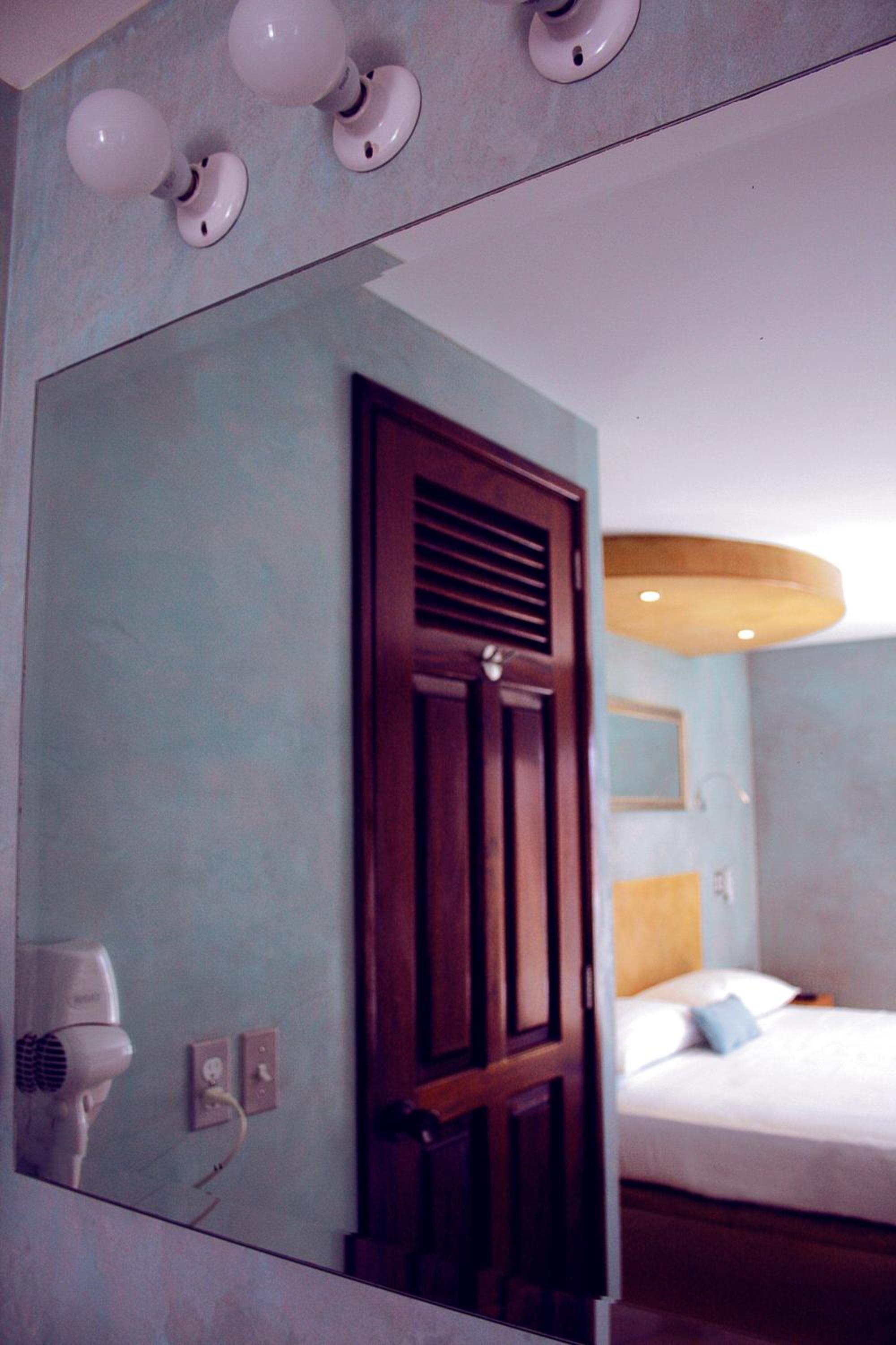 Superior One Bed - Photo 2