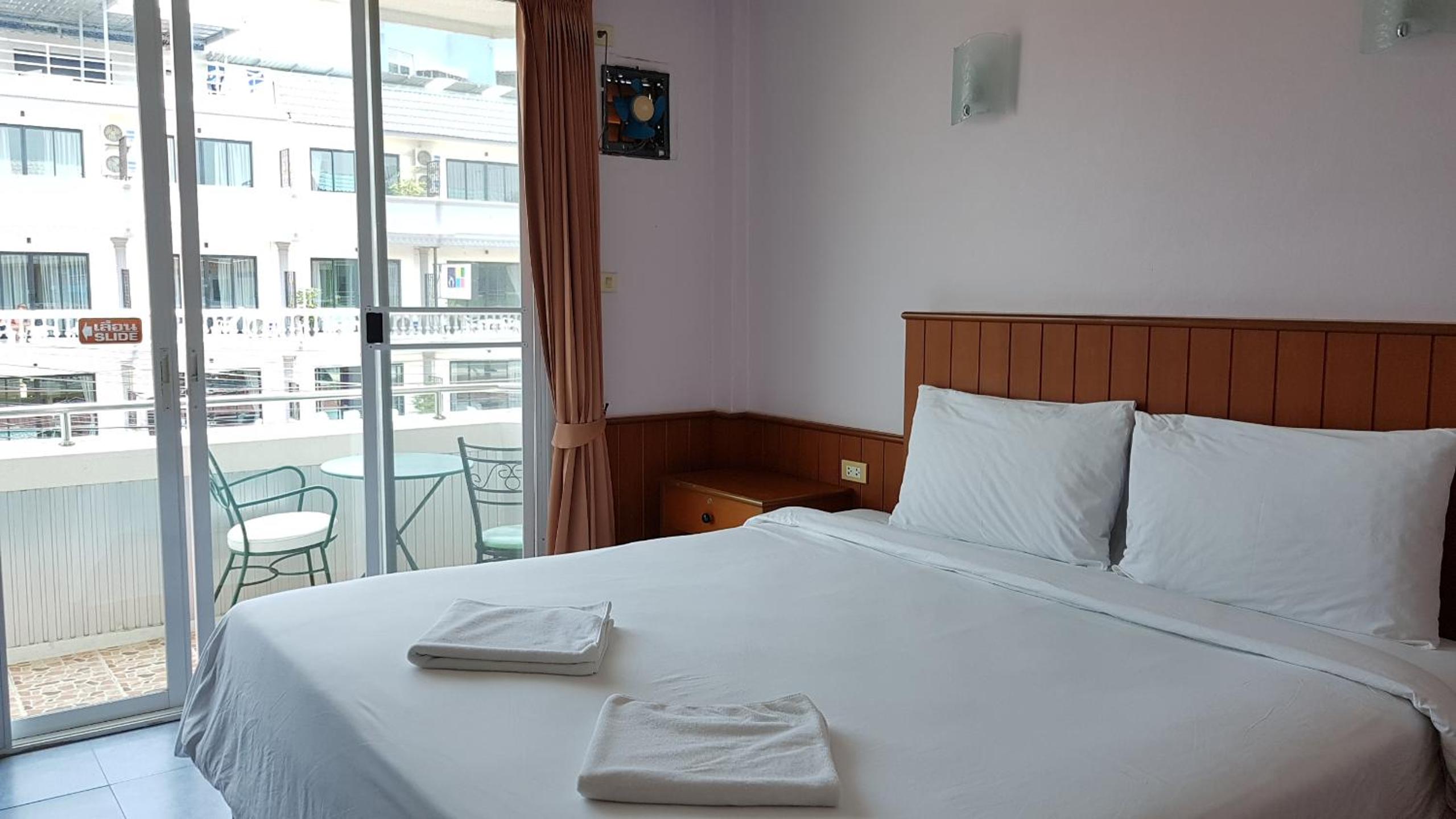Superior Double Room with Balcony photo 2