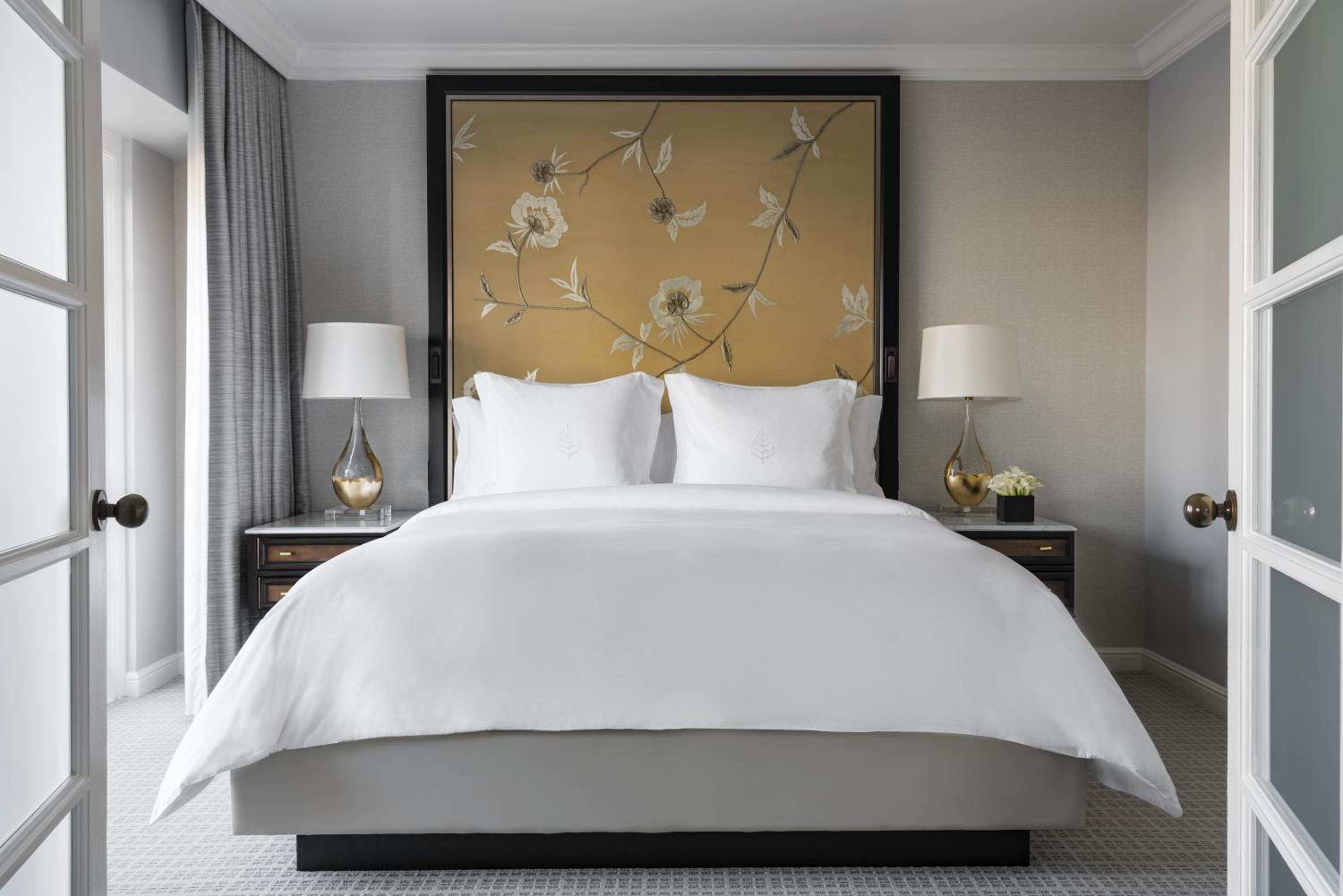California Suite with King Bed photo 2