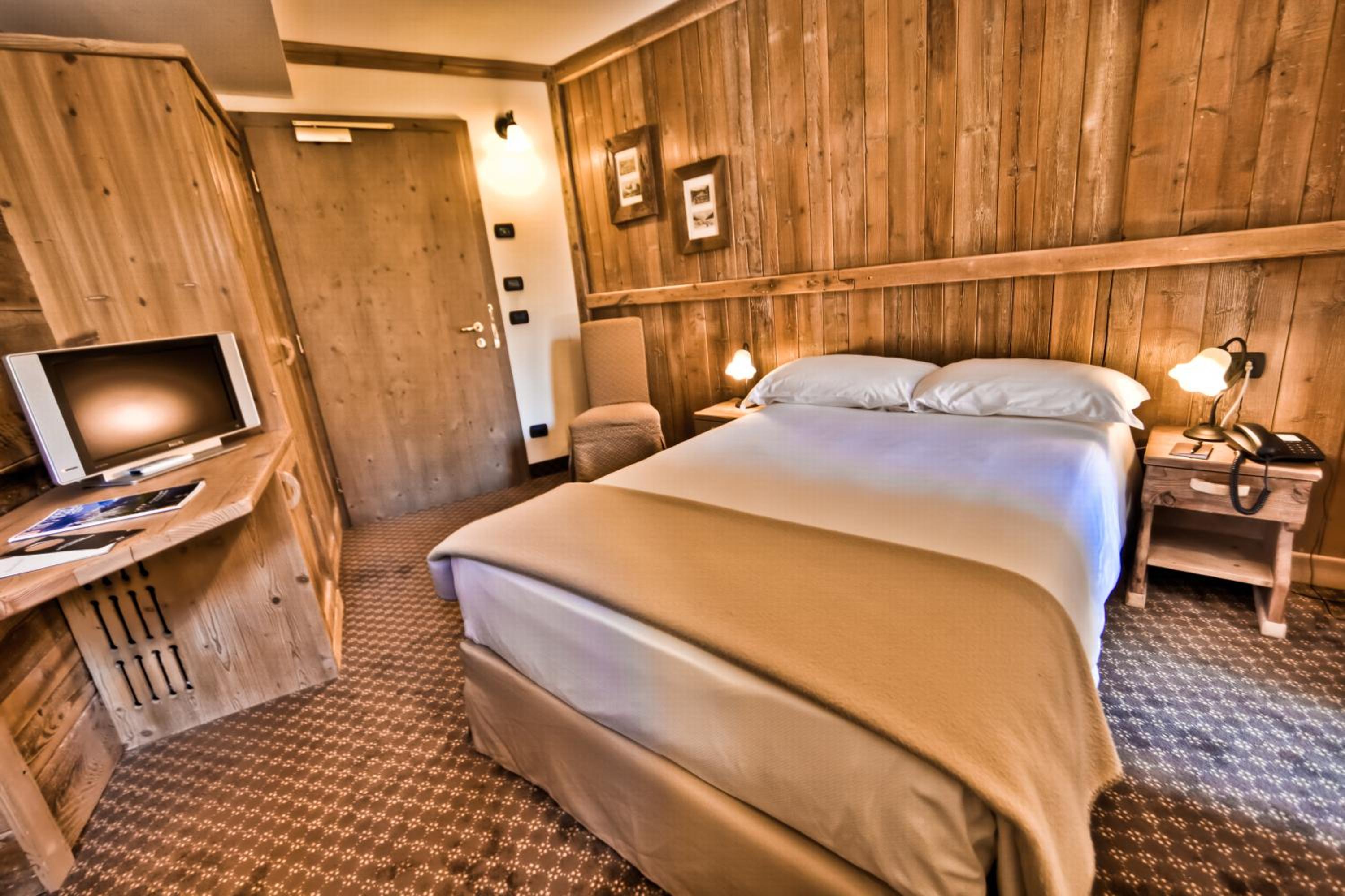 Small Room - Photo 1