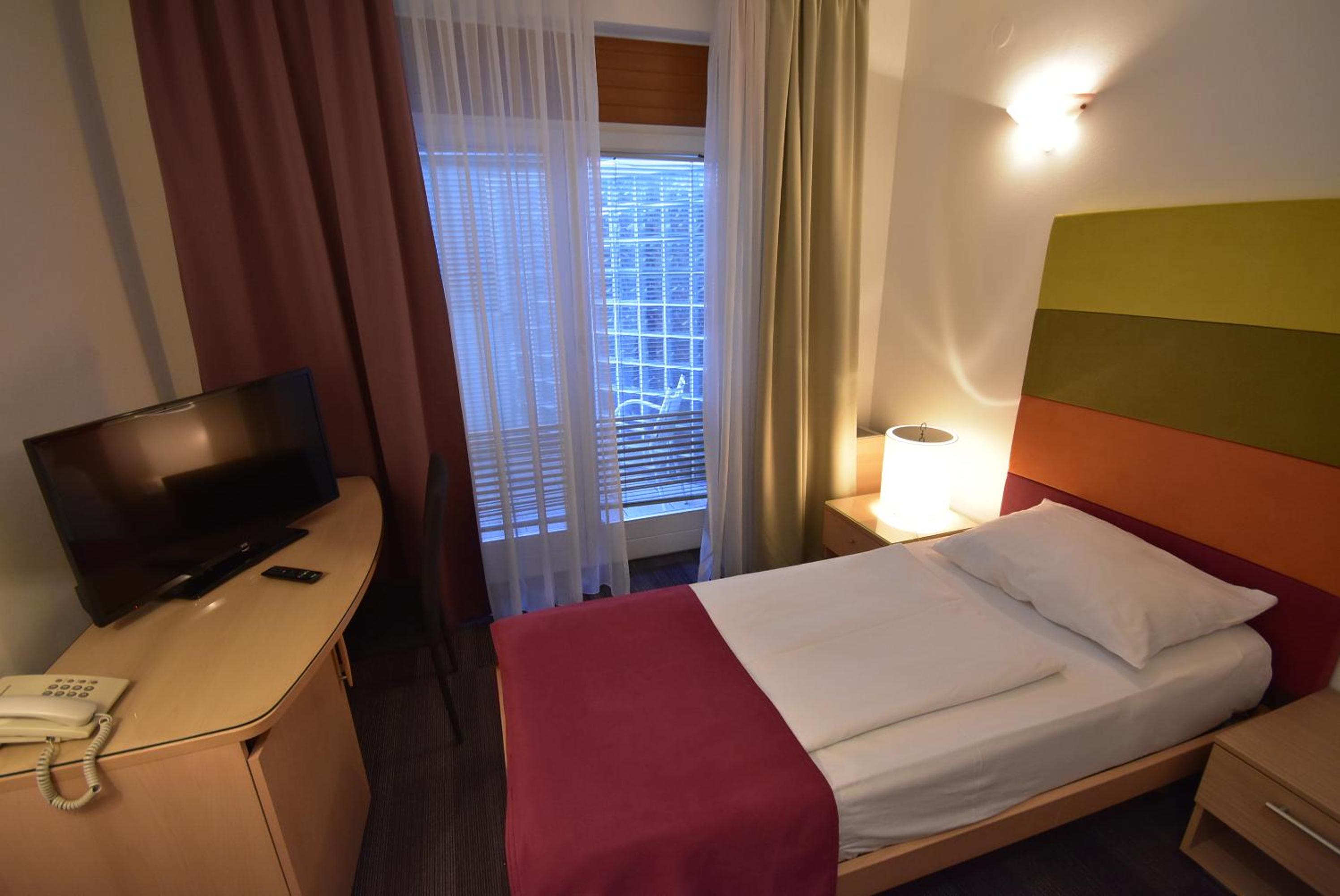 Economy Double or Twin Room, 1 Bedroom