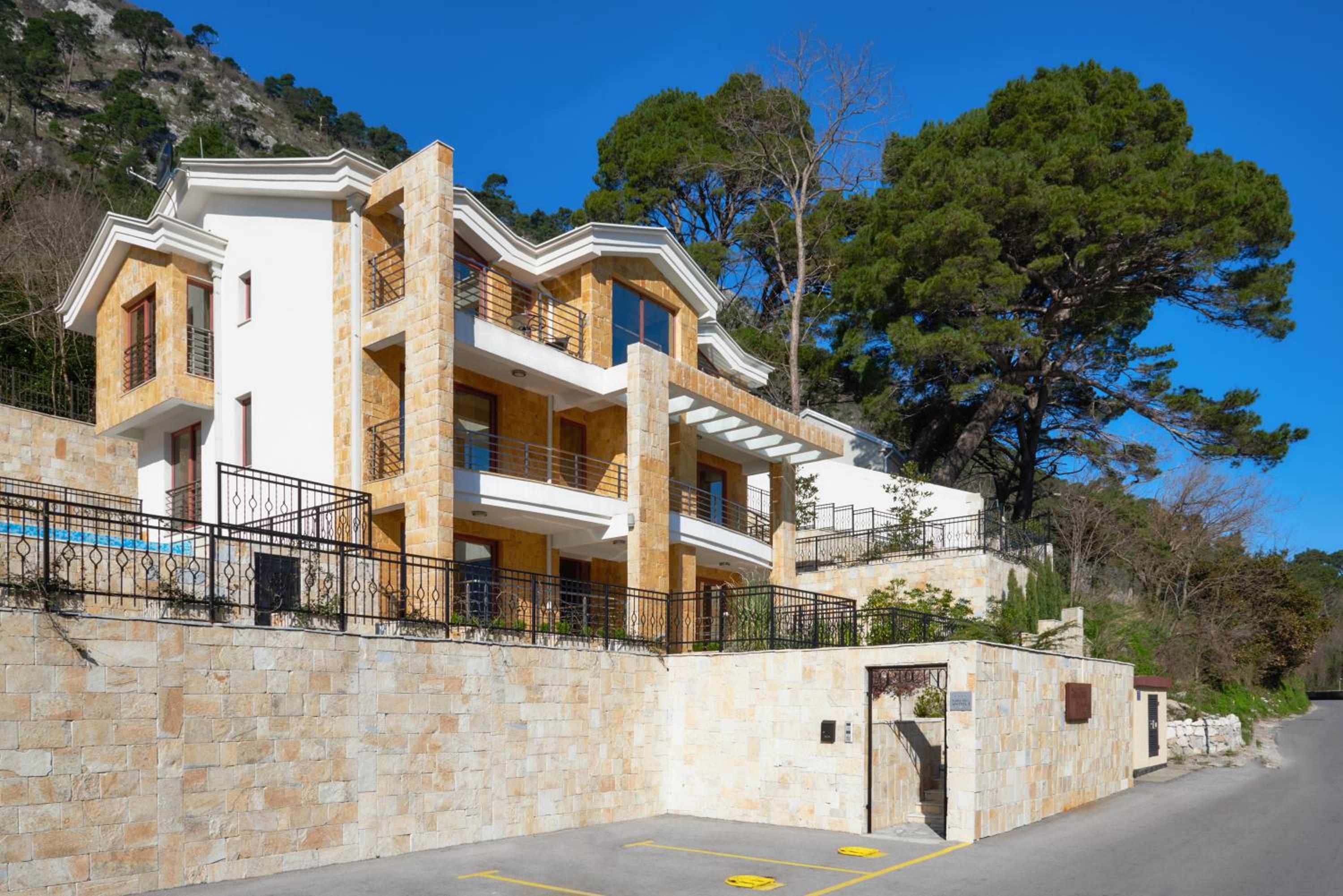 Apartment with Sea View photo 3