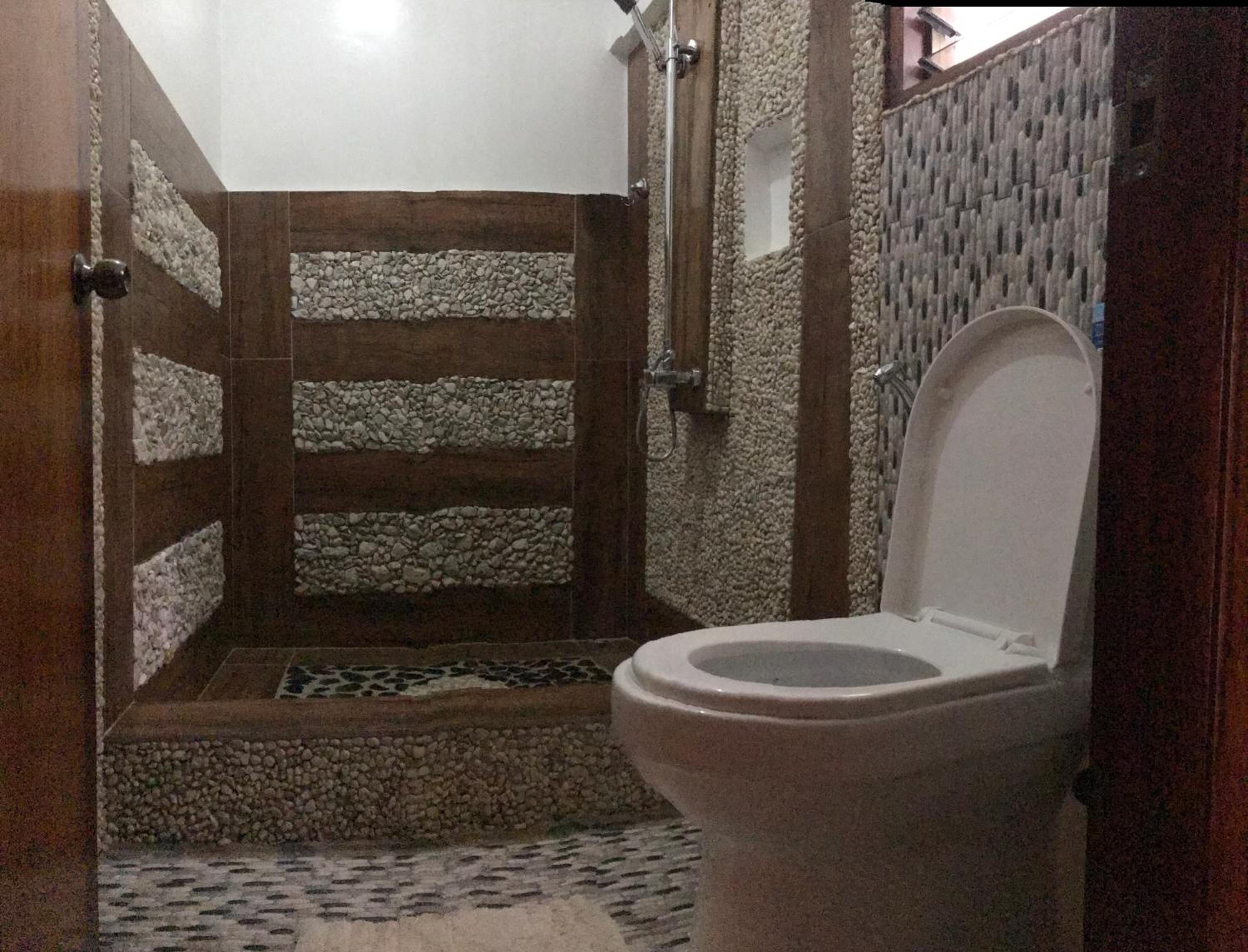 Deluxe Double Room - Photo 13