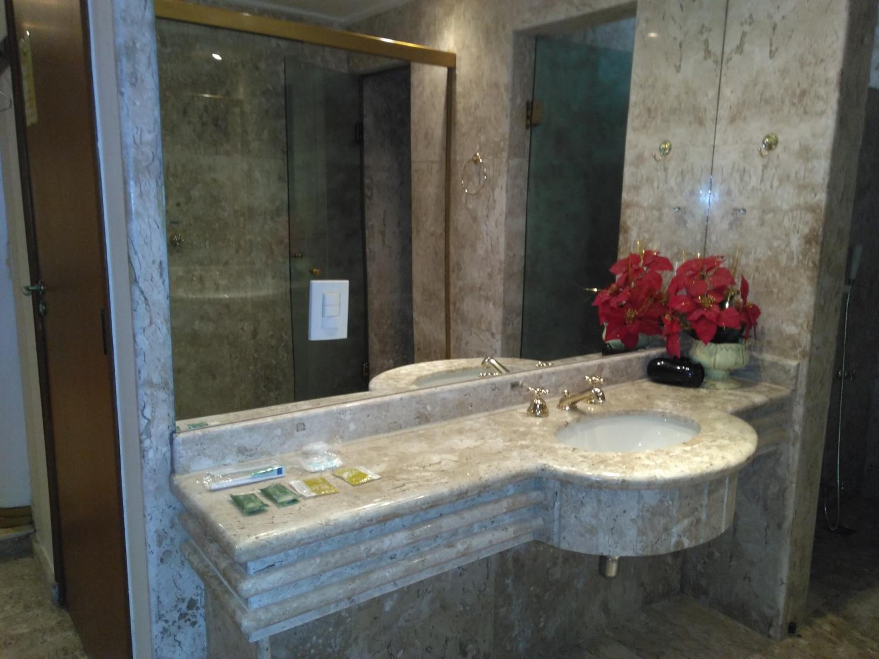 Suite with Sauna - Photo 5