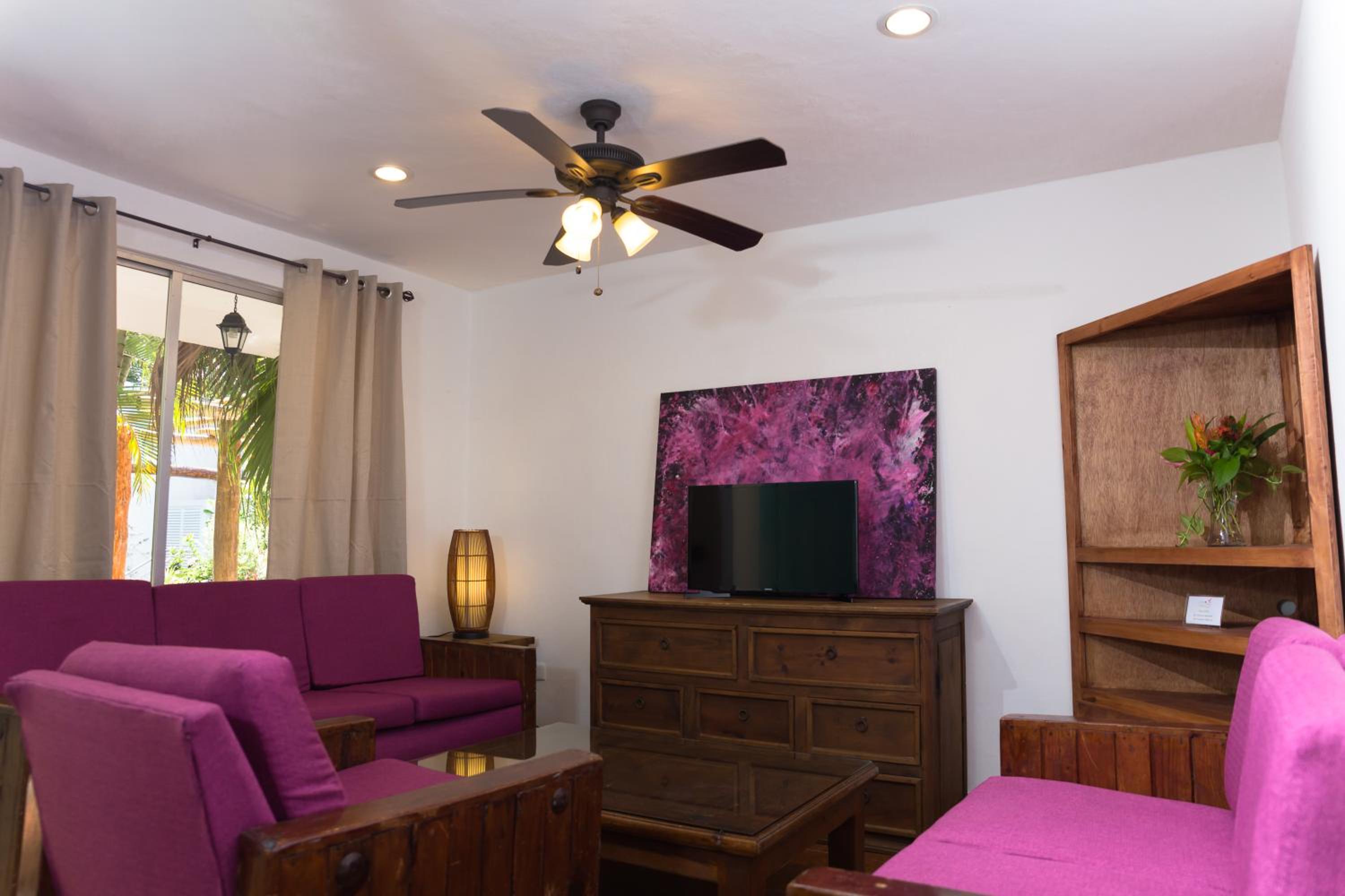 Three-bedroom Villa in Cozumel downtown - Villas Colibri 3
