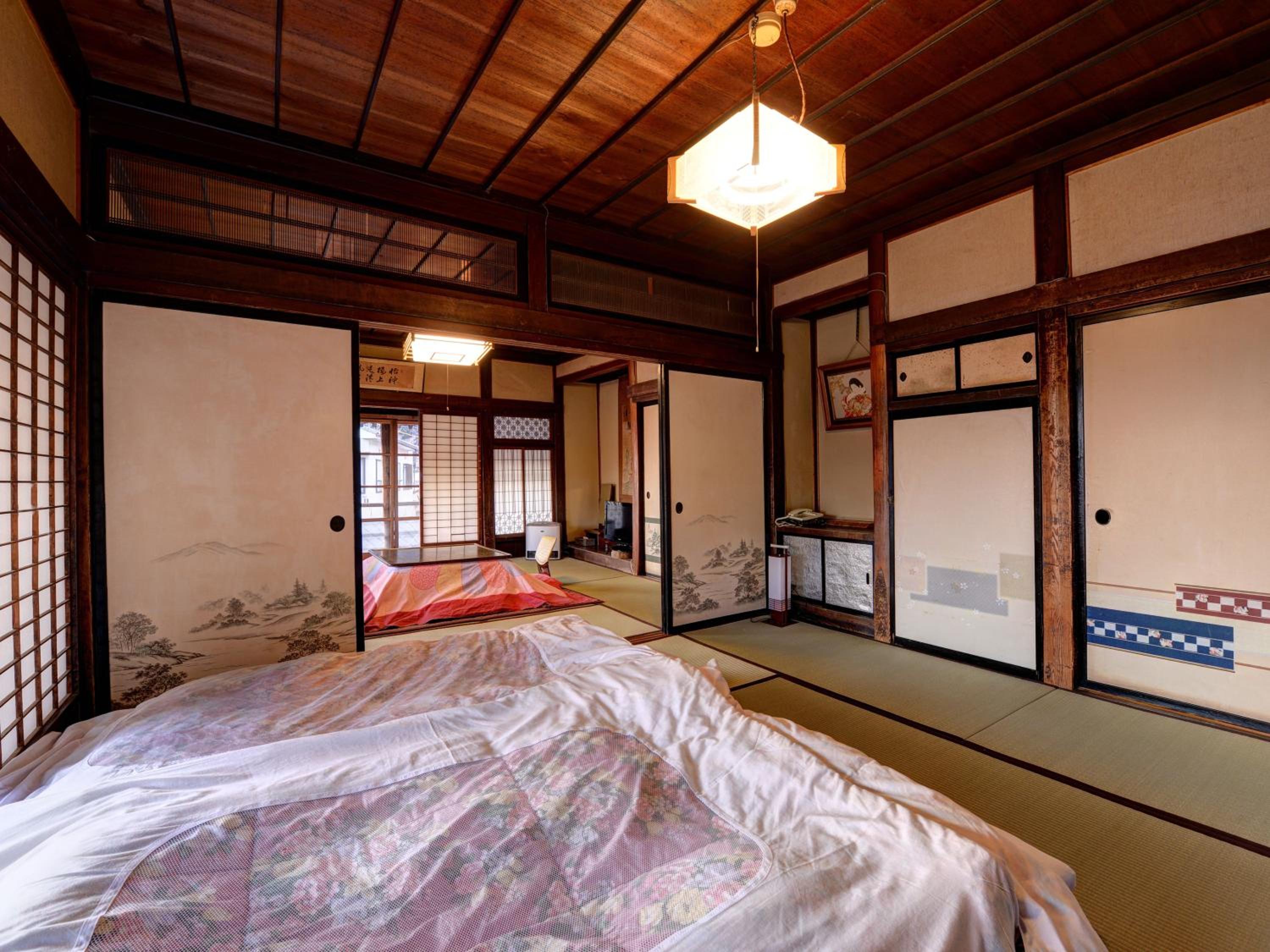 Japanese-Style Quadruple Room photo 3