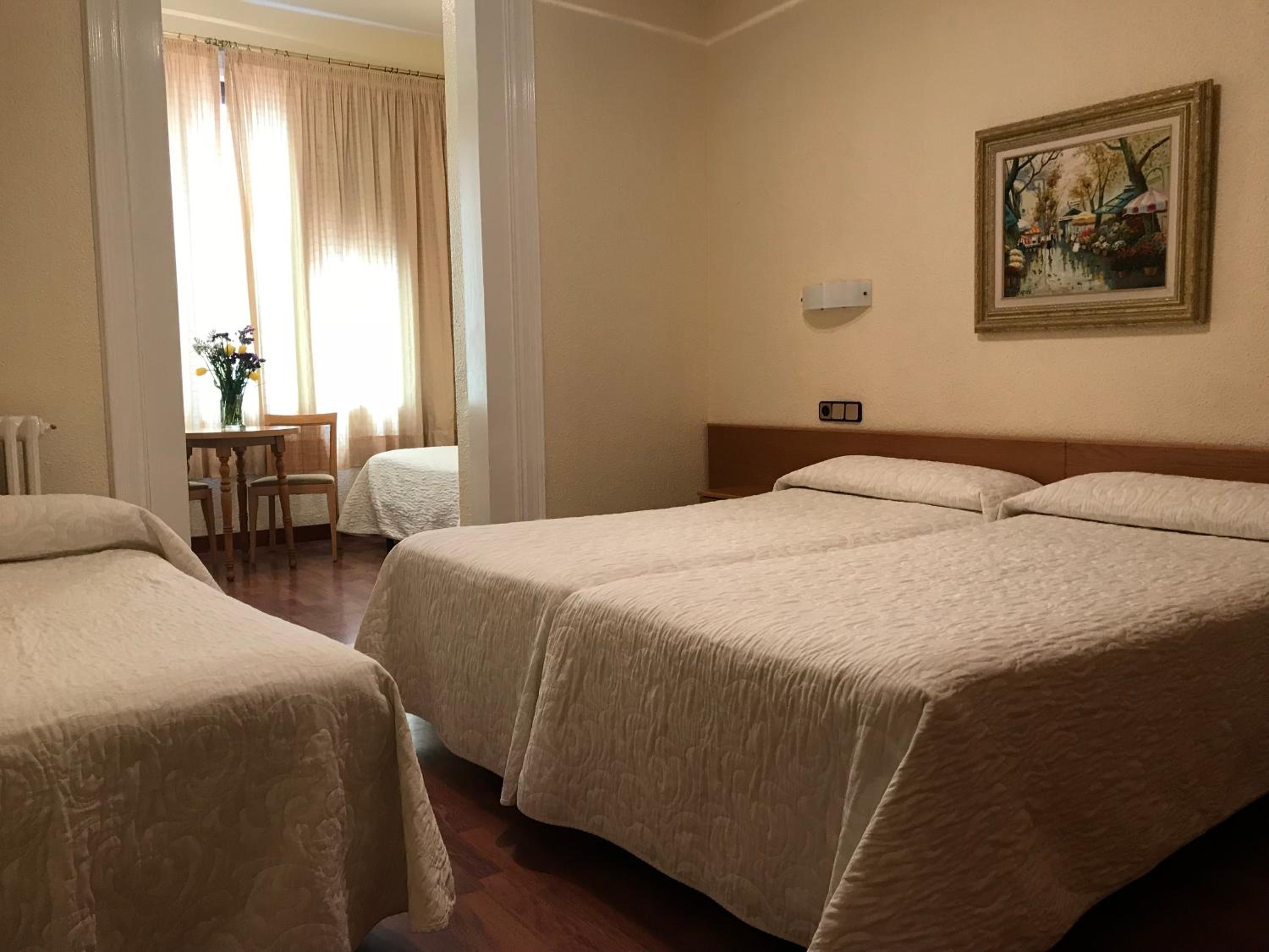 Triple Room photo 2