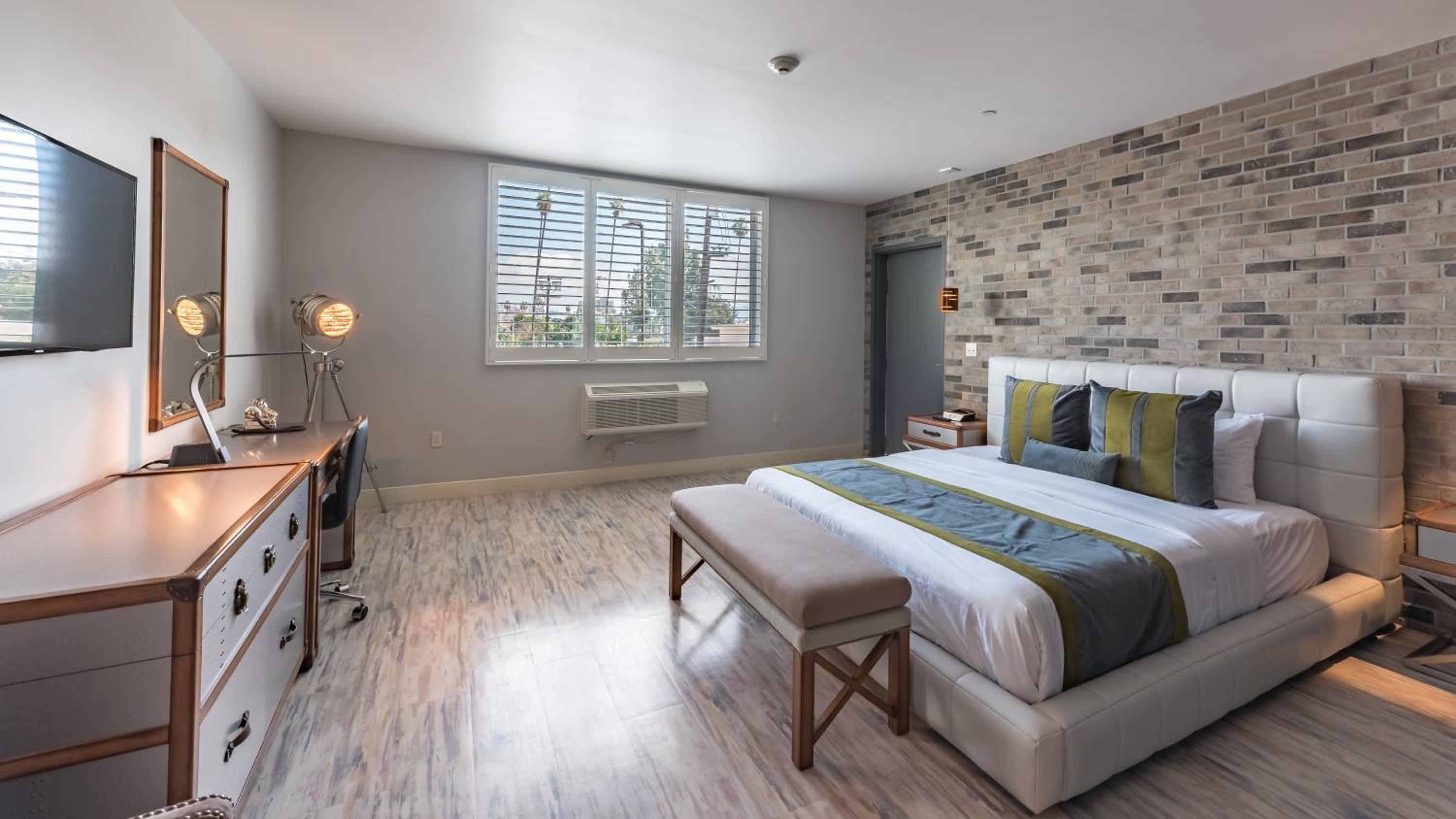Preferred King Room - Disability Access