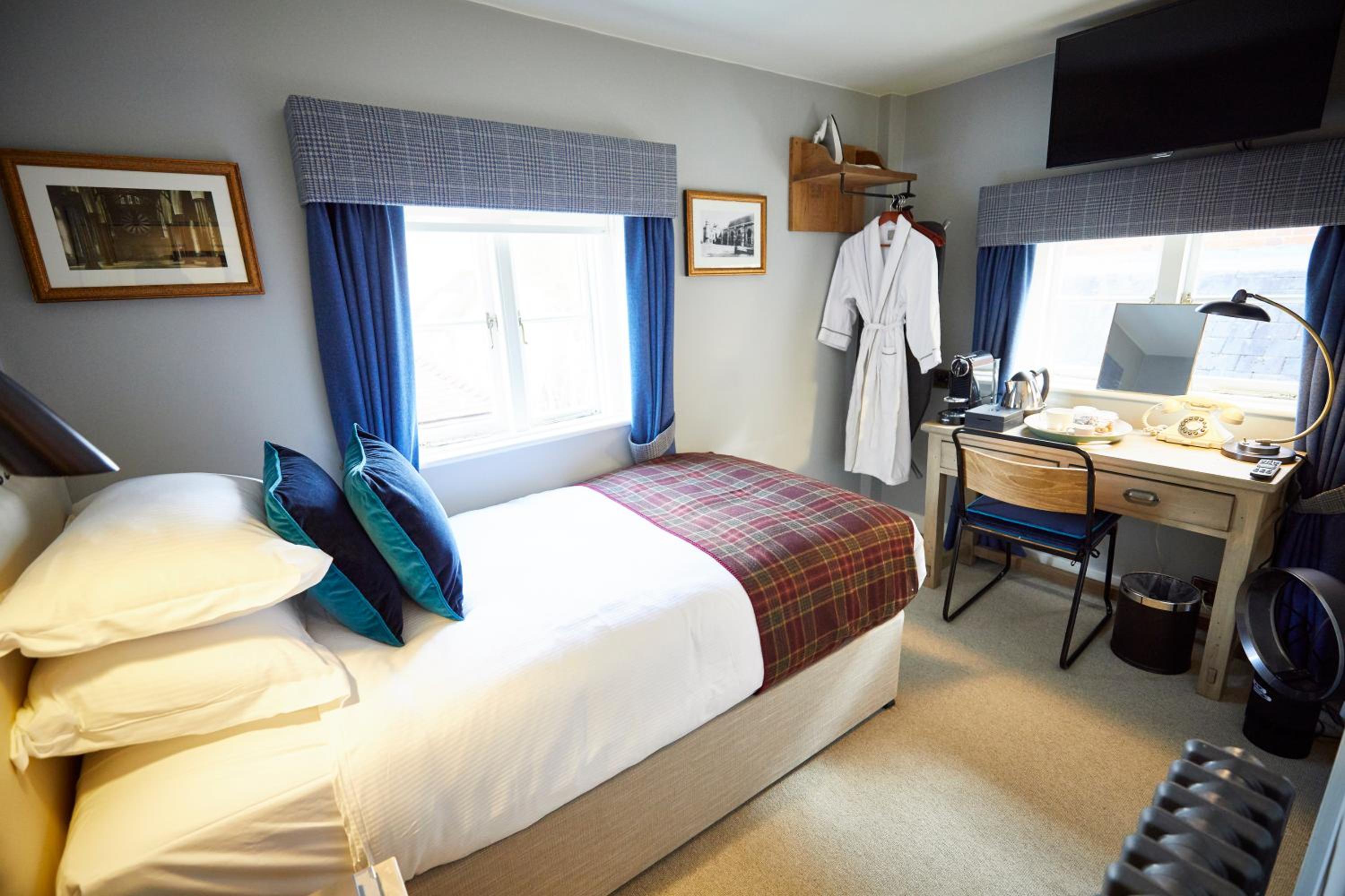 Single Room photo 2