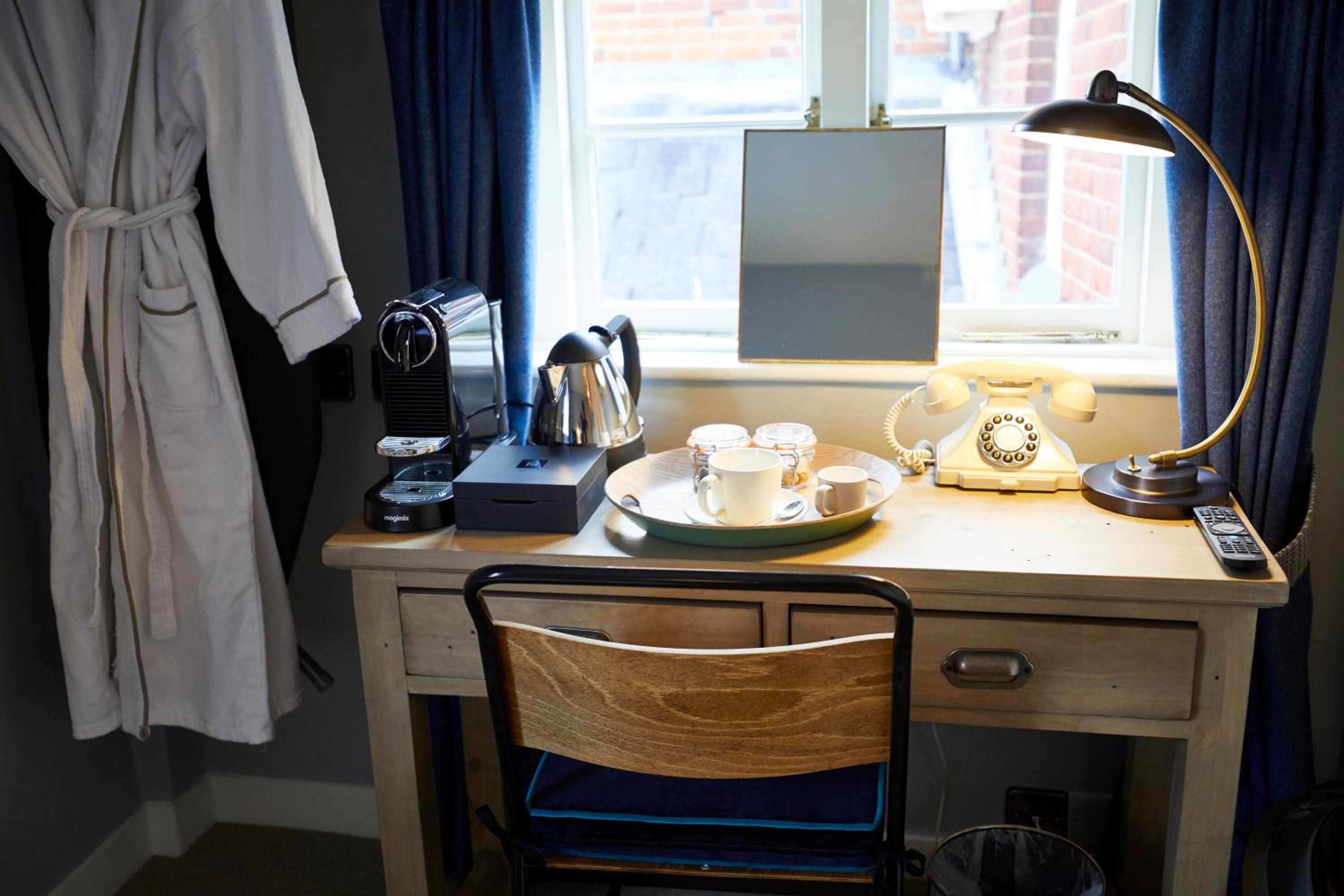 Single Room photo 3