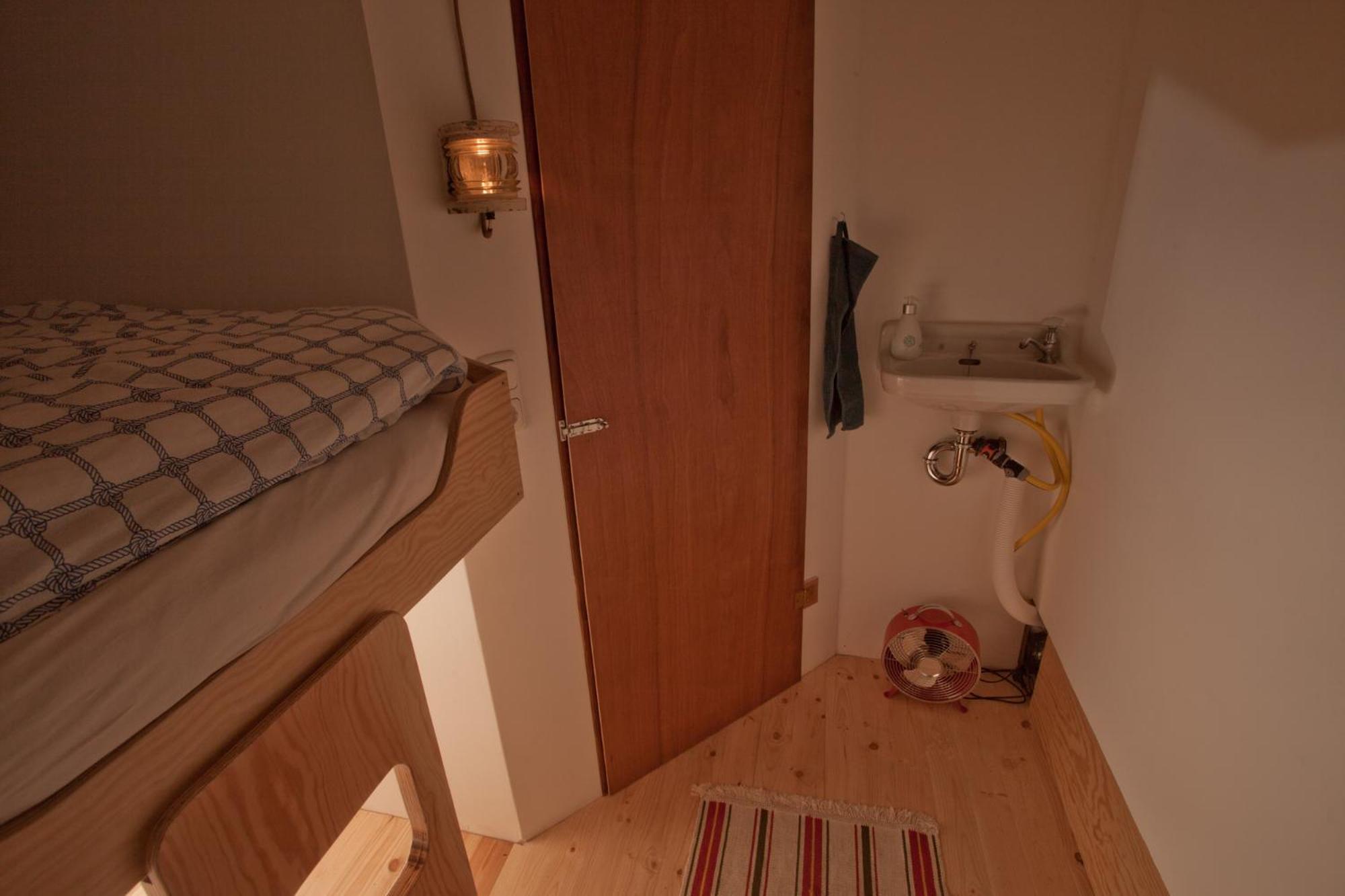 Double Room with Extra Bed and Shared Bathroom photo 1