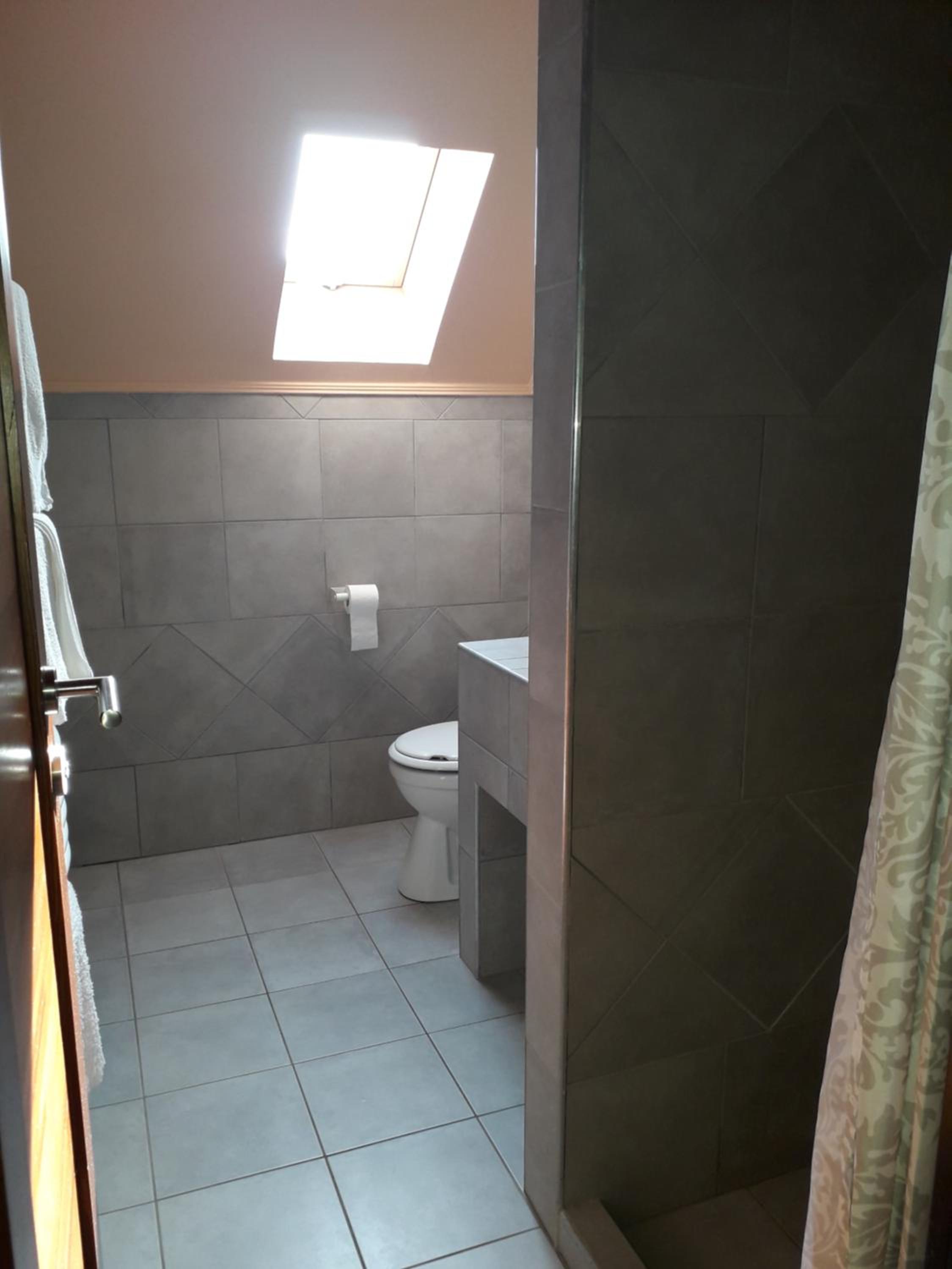 Standard Twin Room photo 2