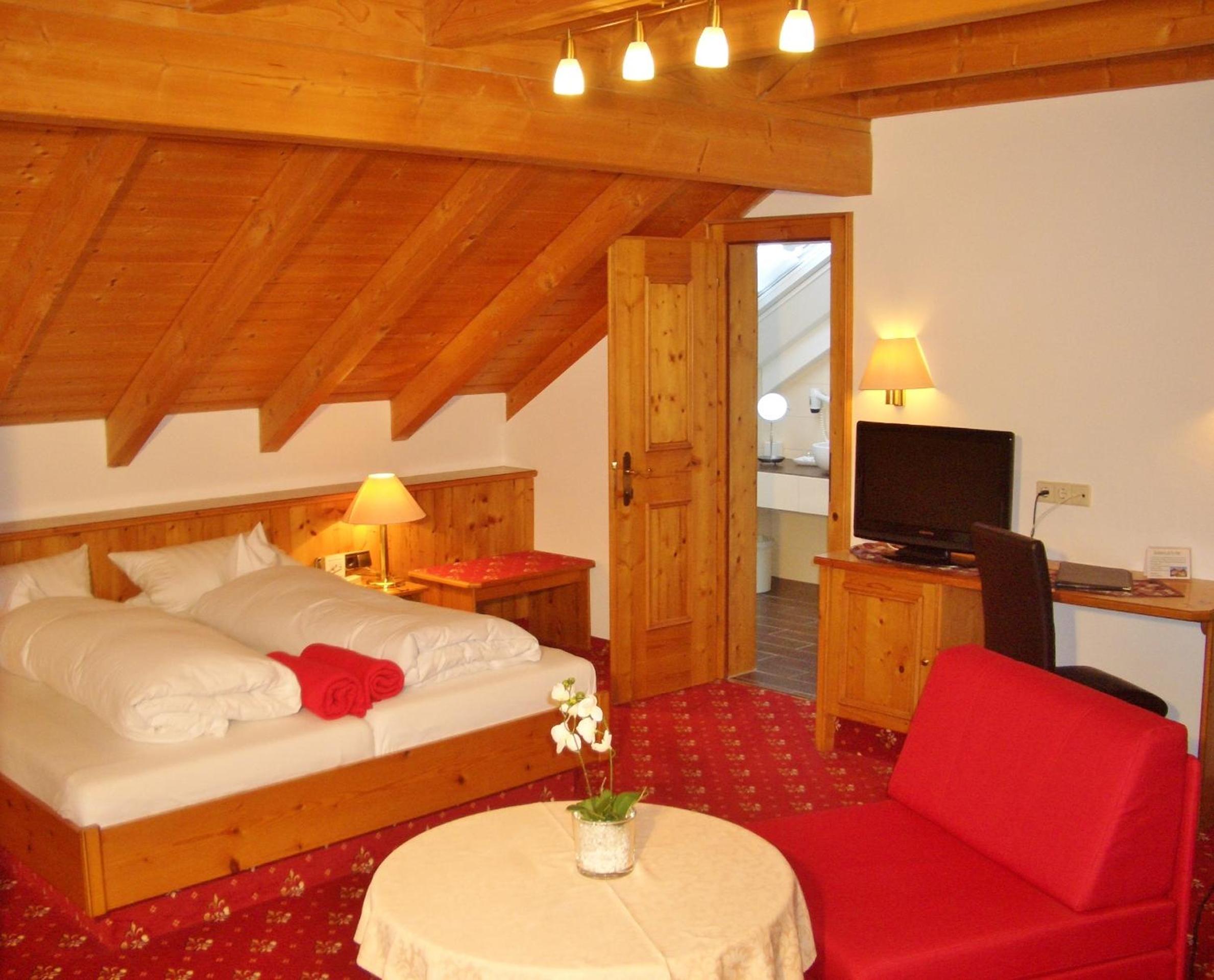 Double Room - Photo 2