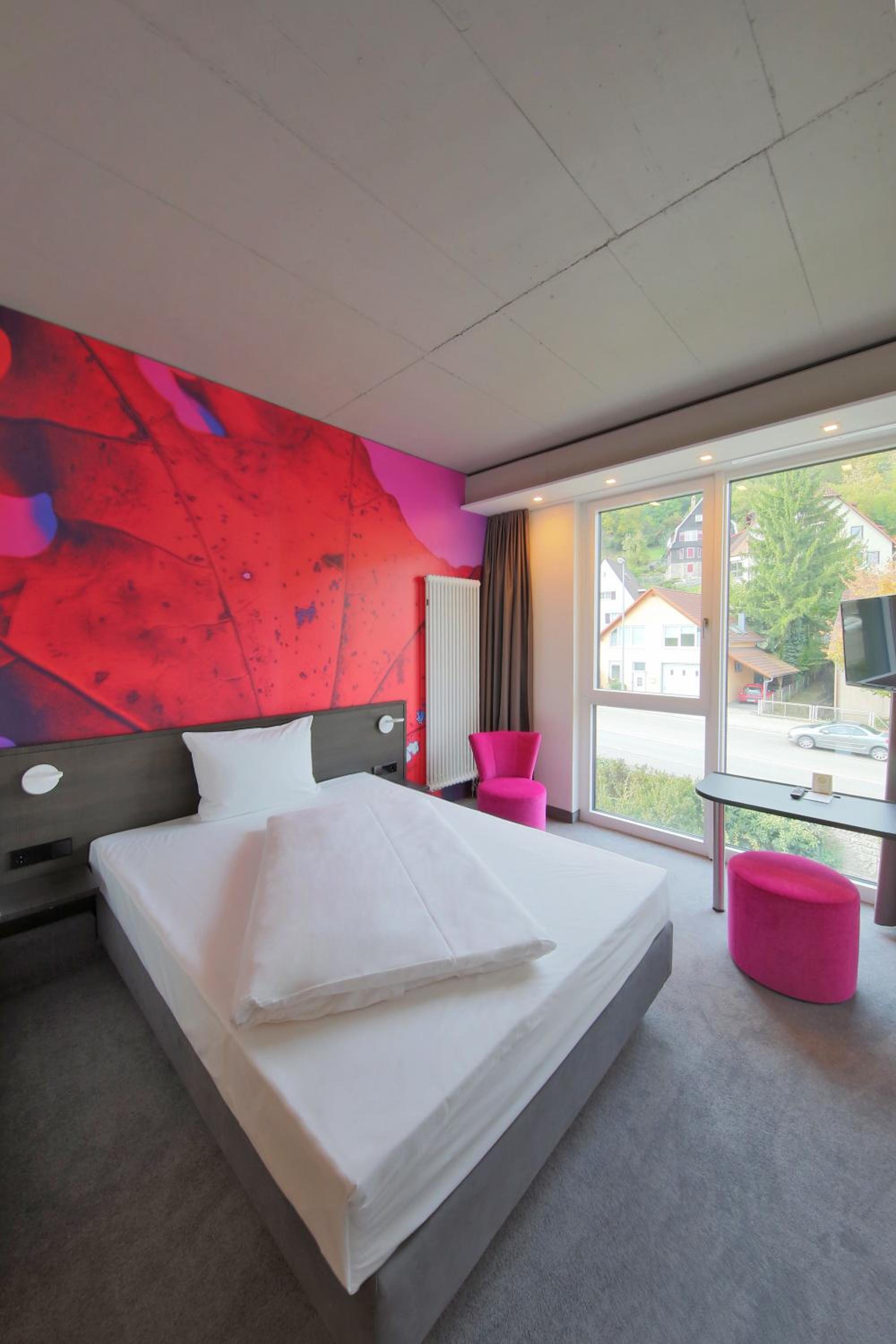 Standard Queen Room - Photo 1