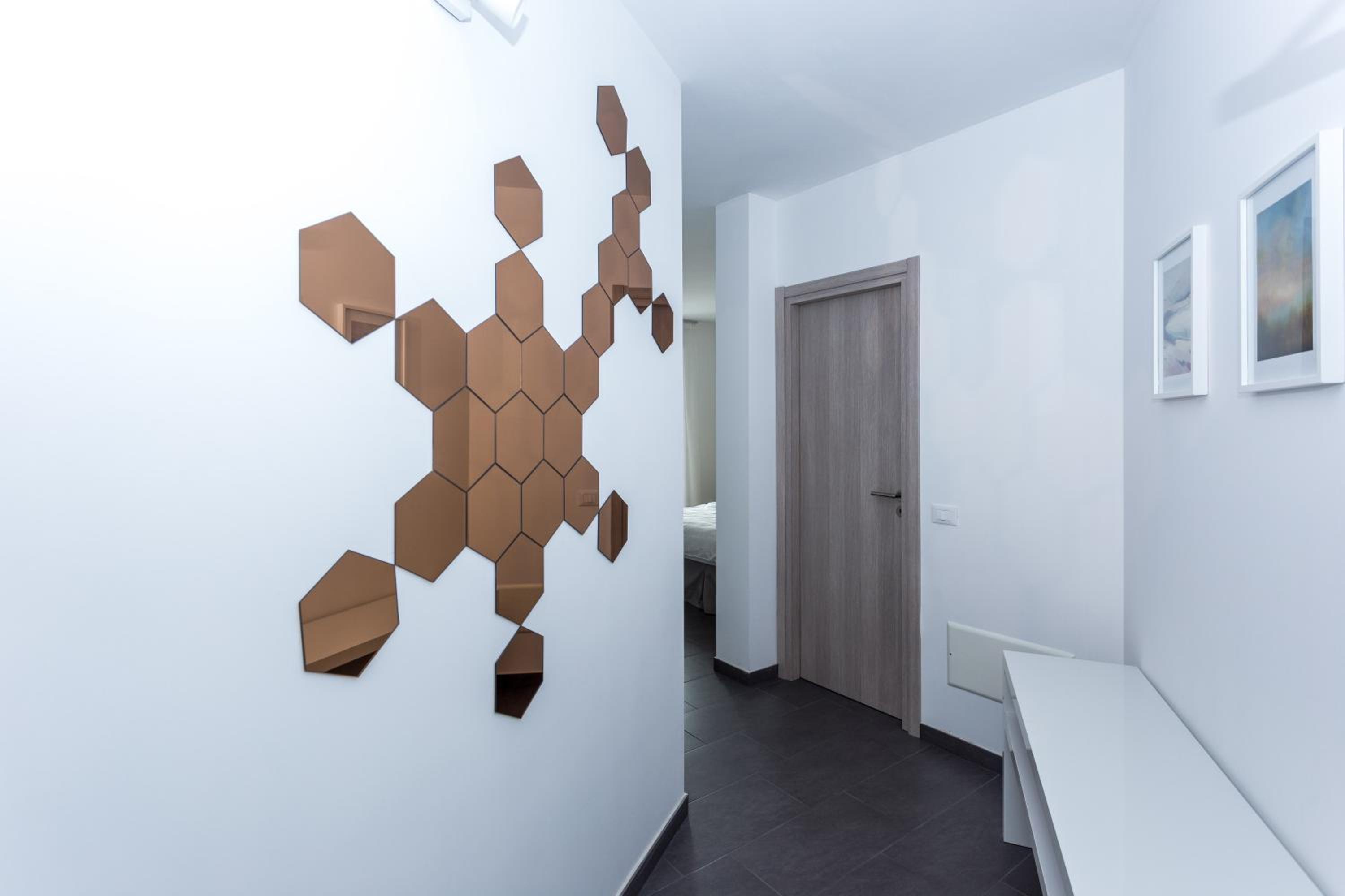 Studio Apartment photo 1