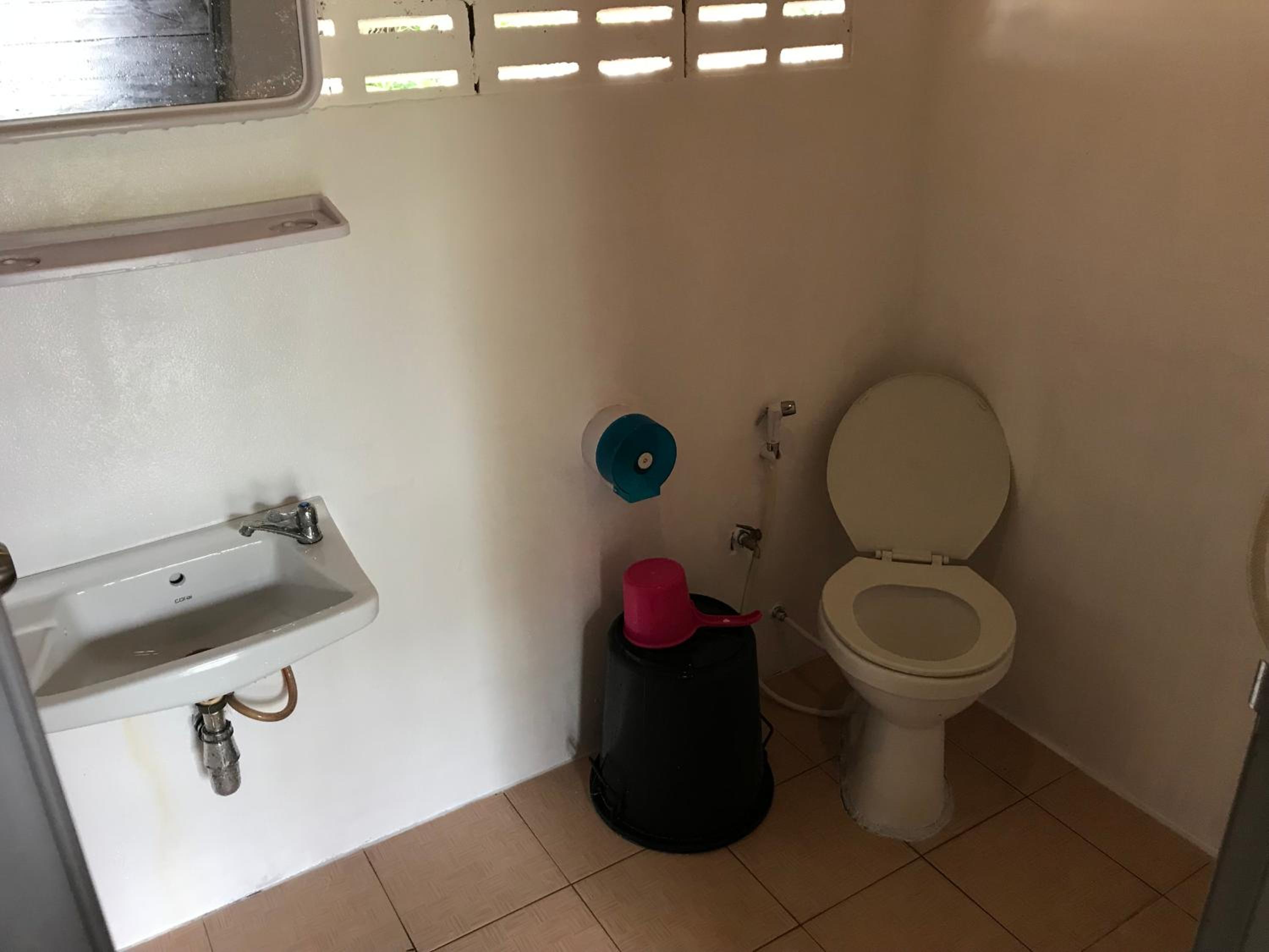 Bungalow with Fan - Photo 2