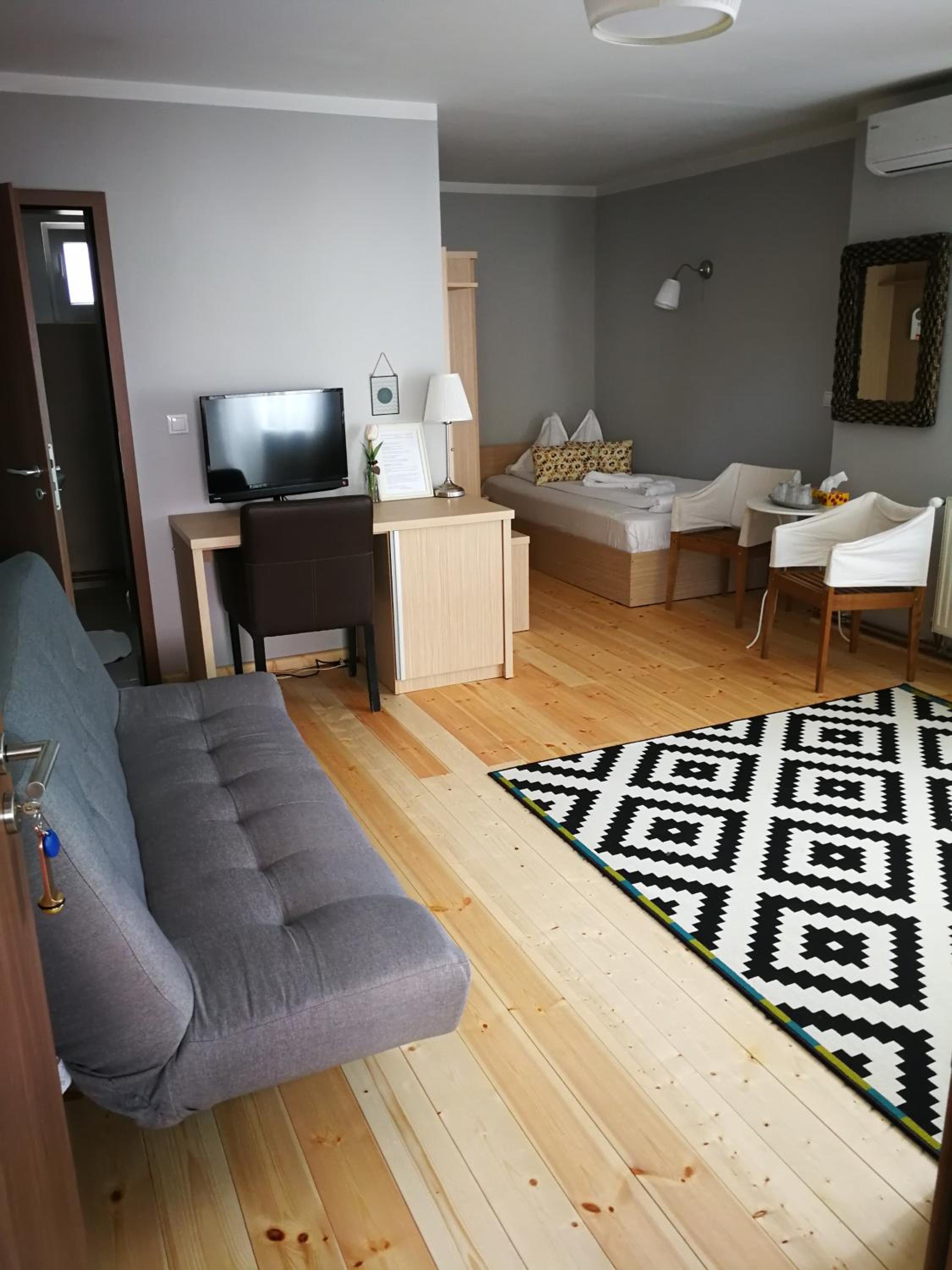 Triple Room - Photo 1