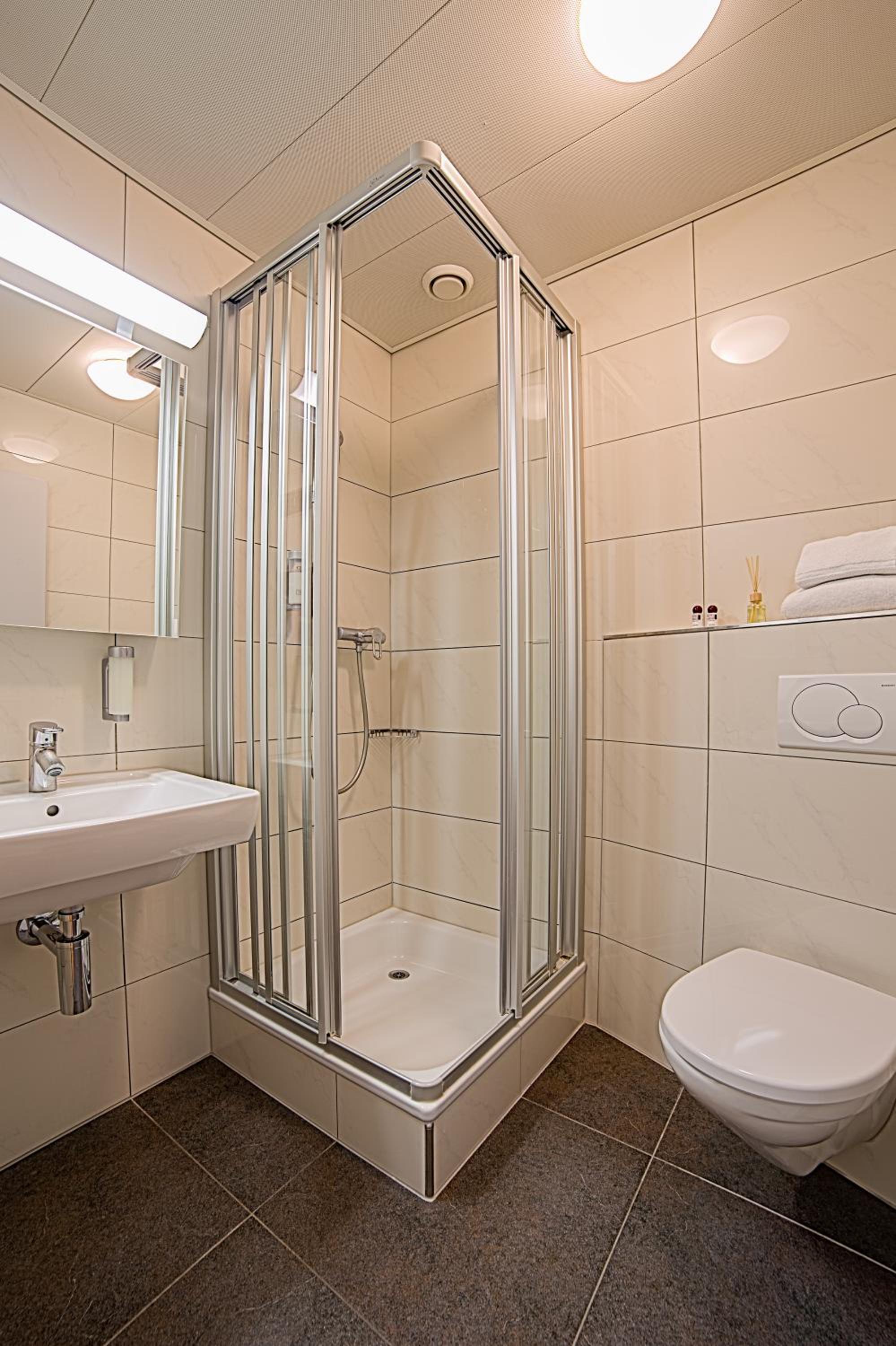Single Room photo 2