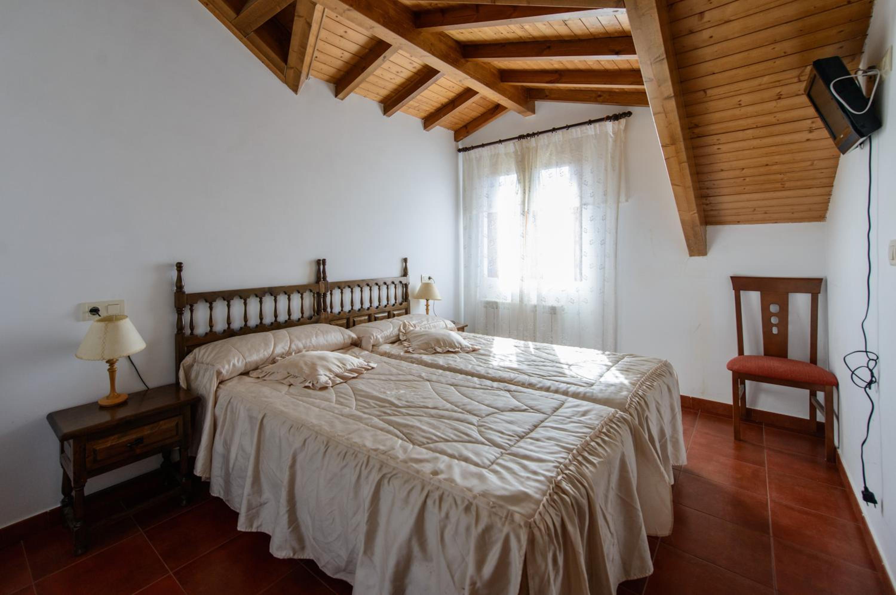 Double or Twin Room photo 2