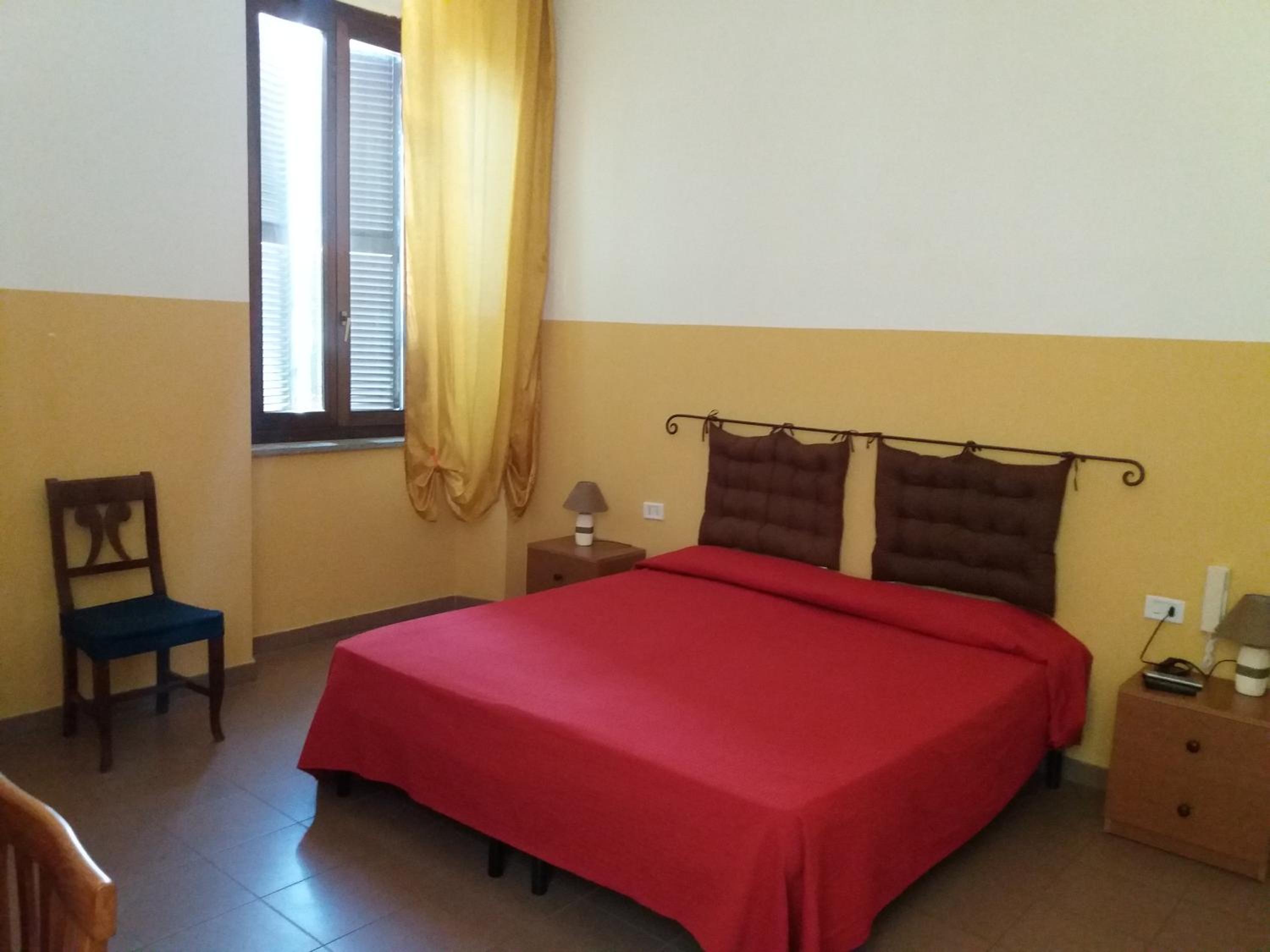 Quadruple Room with Private Bathroom photo 2