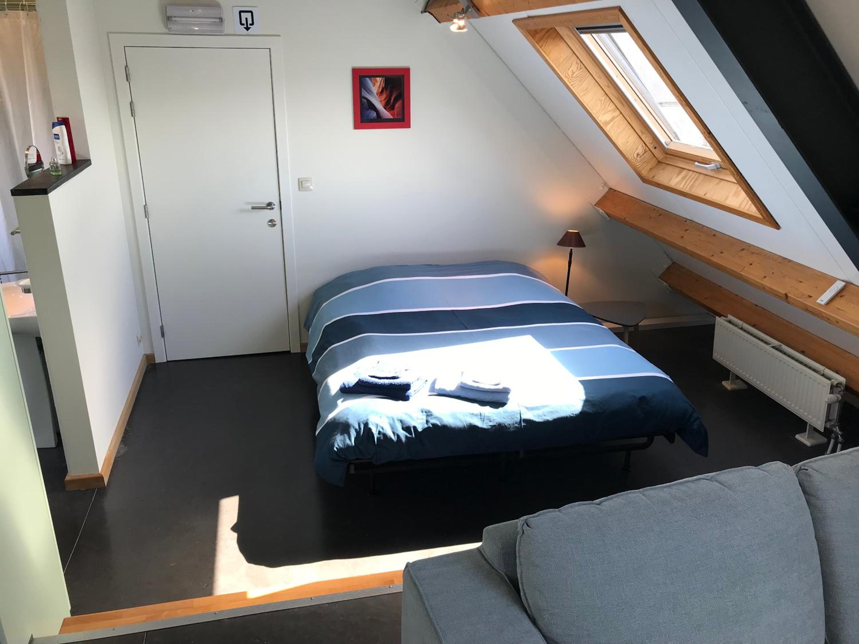 Studio Apartment photo 1