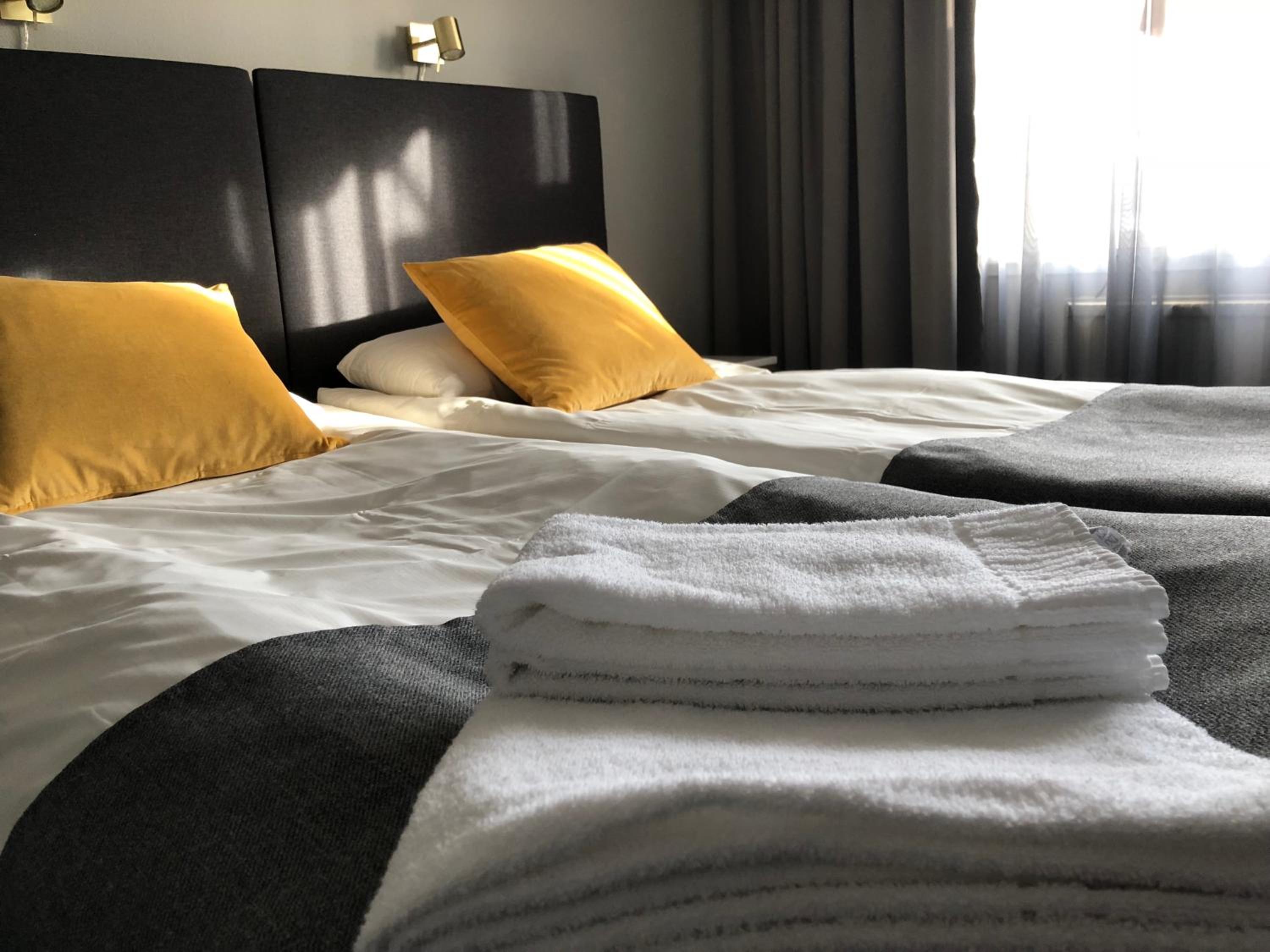 Deluxe Double Room with Balcony photo 1