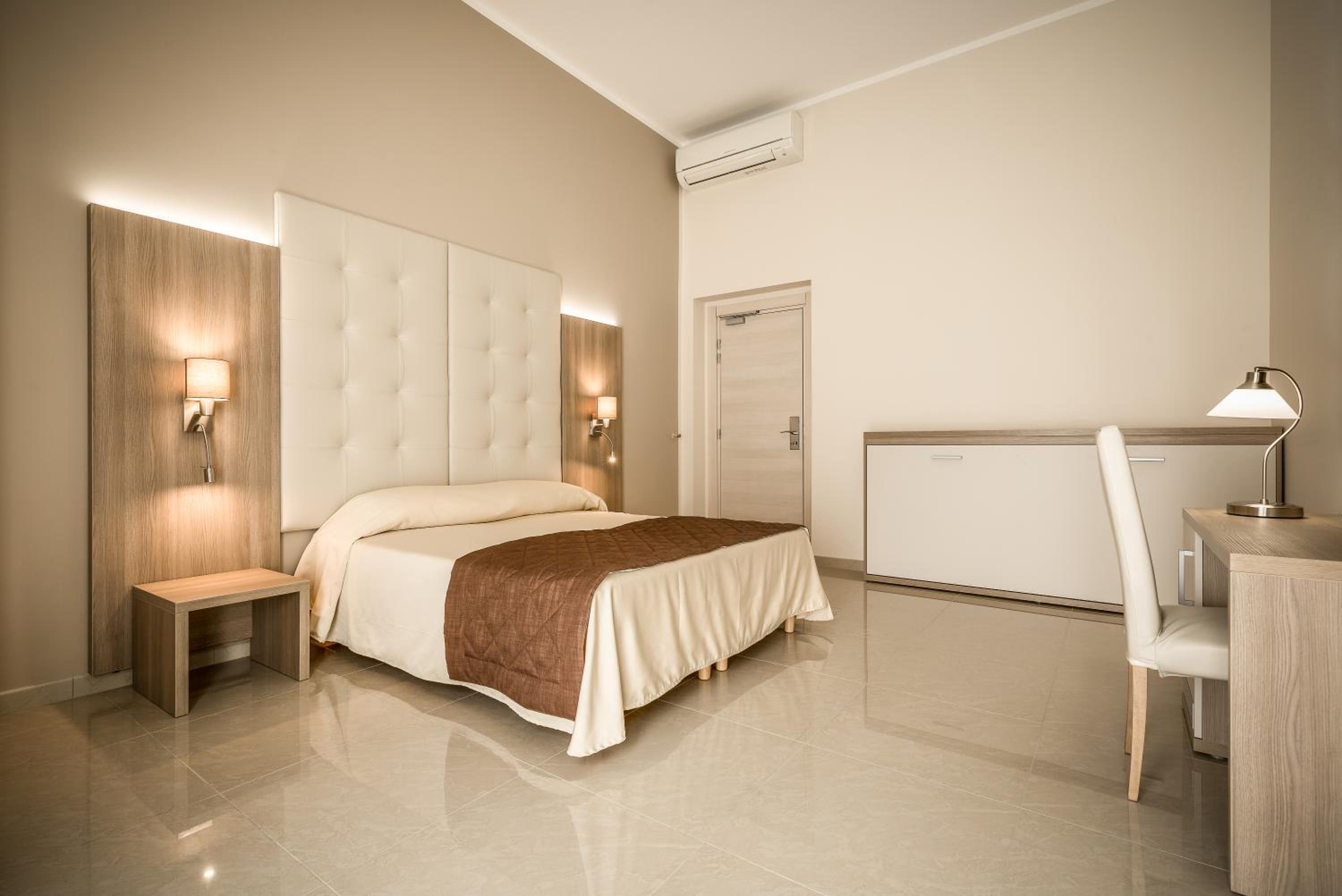 Superior Triple Room - Photo 1